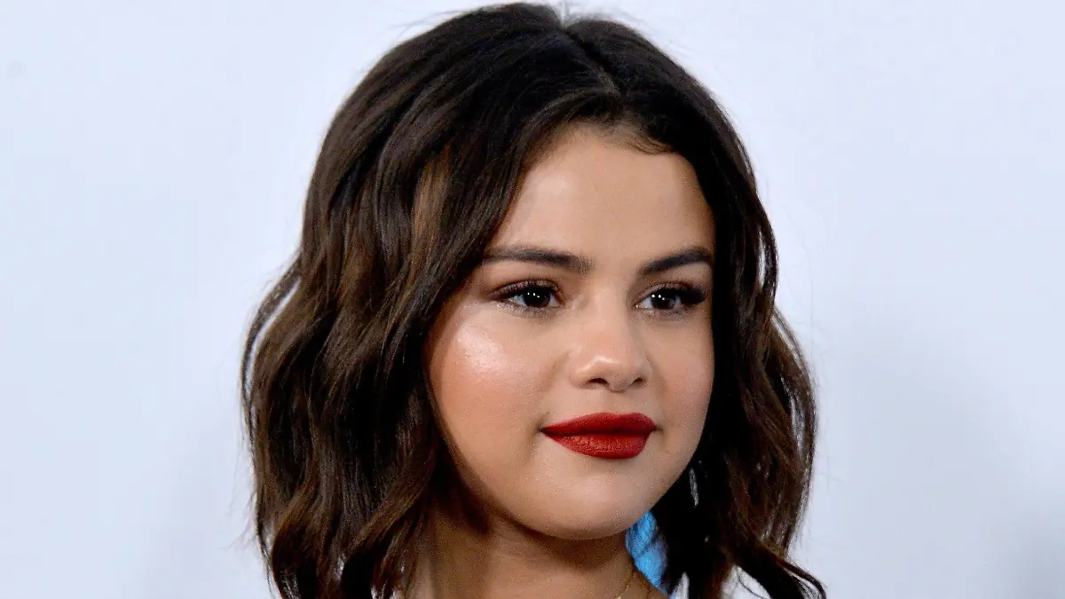 Actress/singer Selena Gomez arrives for We Day California at The Forum in Inglewood, California on April 19, 2018. WE Charity, formerly known as Free The Children, is a worldwide development charity and youth empowerment movement founded in 1995 by human rights advocates Craig Kielburger and Marc Kielburger. PUBLICATIONxINxGERxSUIxAUTxHUNxONLY LAP20180419005 JIMxRUYMEN