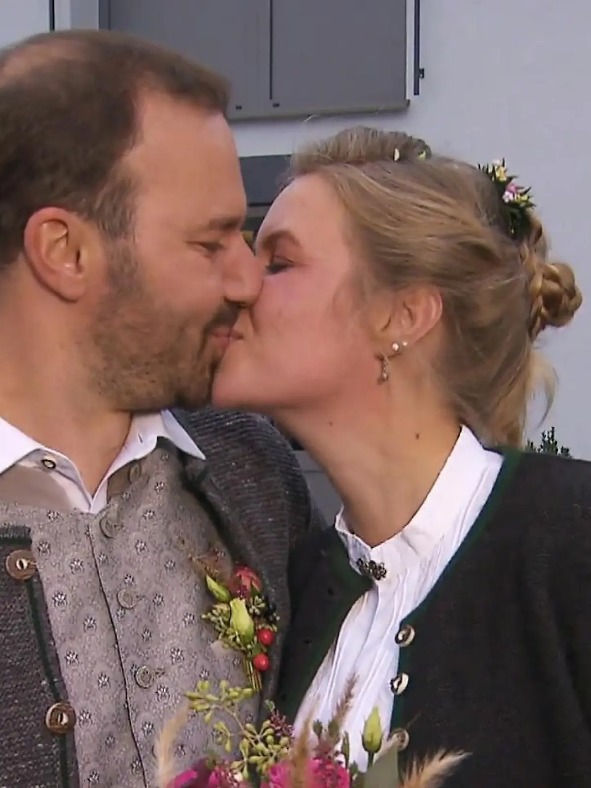 Bild zu: "Barbara und Christian haben geheiratet"