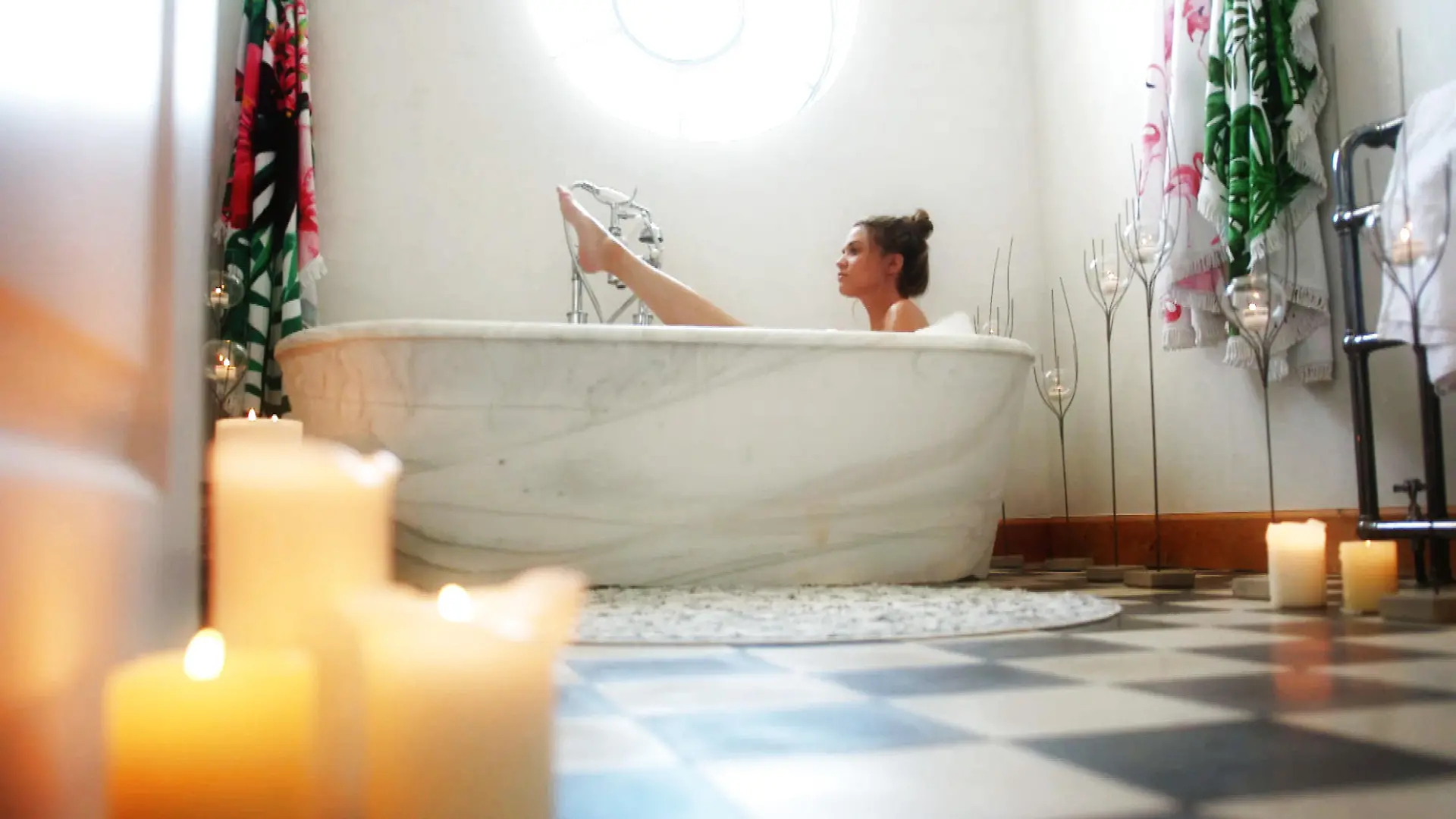 bachelorette badewanne2.jpg