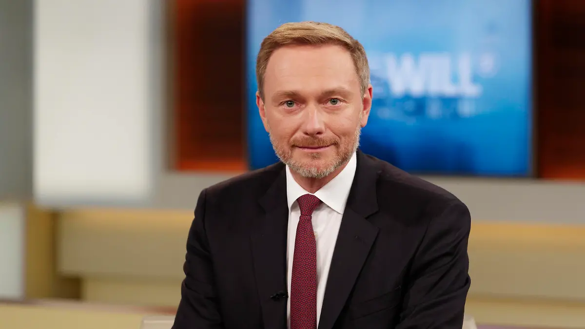  Christian Lindner bei Anne Will 2022-09-25, Deutschland, Berlin. Christian Lindner FDP, Bundesfinanzminister, zu Gast bei Anne Will im Ersten Deutschen Fernsehen. Thema der ARD-Politiktalkrunde: Niemand soll im Winter frieren oder hungern müssen - Kann die Regierung dieses Versprechen halten *** Christian Lindner at Anne Will 2022 09 25, Germany, Berlin Christian Lindner FDP , Federal Minister of Finance, as a guest at Anne Will in the First German Television Topic of the ARD Politiktalkrunde No one should have to freeze or starve in winter Can the government keep this promise