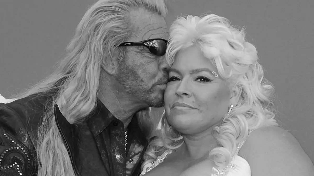 (L-R) TV personalities Duane Dog Chapman and Beth Smith arrive at the 48th annual Academy of Country Music Awards at the MGM Hotel in Las Vegas, Nevada on April 7, 2013. PUBLICATIONxINxGERxSUIxAUTxHUNxONLY LAV20130407045  