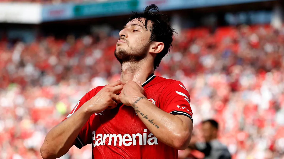 AZMOUN Sardar Team Bayer 04 Leverkusen DFL Bundesliga Saison 2022 - 2023 Spiel Bayer 04 Leverkusen - FC Augsburg 1 : 2 am 13. 08. 2022 in Leverkusen DFL REGULATIONS PROHIBIT ANY USE OF PHOTOGRAPHS as IMAGE SEQUENCES and/or QUASI-VIDEO *** AZMOUN Sardar Team Bayer 04 Leverkusen DFL Bundesliga Saison 2022 2023 Spiel Bayer 04 Leverkusen FC Augsburg 1 2 am 13 08 2022 in Leverkusen DFL REGULATIONS PROHIBIT ANY USE OF PHOTOGRAPHS as IMAGE SEQUENCES and or QUASI VIDEO Copyright: xLacixPerenyix 
