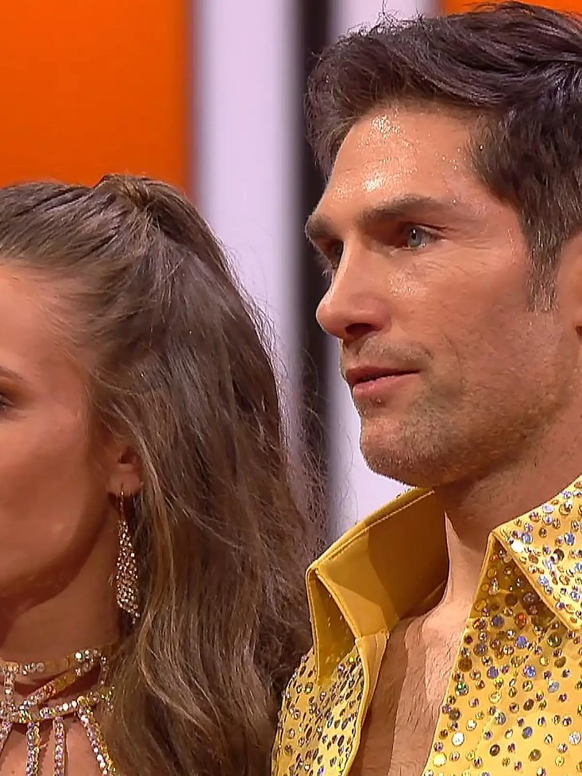 Bild zu: "Laura Müller tanzt zu unsicher "