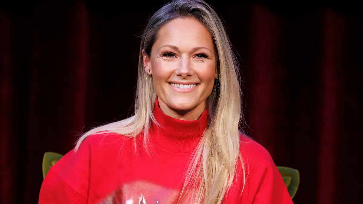  Sängerin Helene Fischer beim Pressetermin zur Helene Fischer Tour 2023 produziert von Cirque du Soleil im Hotel Stadtpalais. Köln, 21.09.2022 NRW Deutschland *** Singer Helene Fischer at the press event for Helene Fischer Tour 2023 produced by Cirque du Soleil at Hotel Stadtpalais Cologne, 21 09 2022 NRW Germany Copyright: xChristophxHardtx