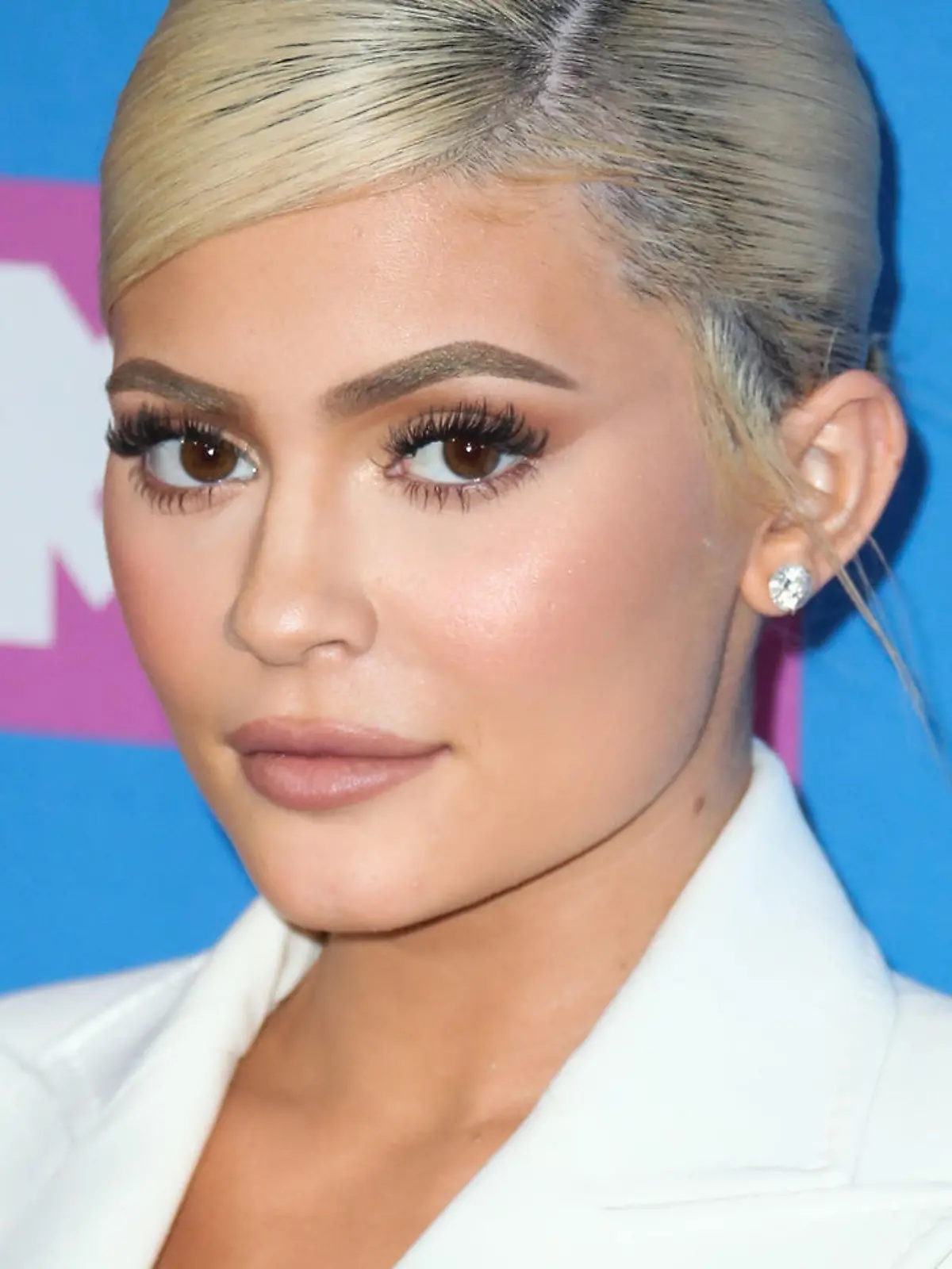 (FILE) Kylie Jenner To Donate Hand Sanitizers to Southern California Hospitals With Coty Amid Coronavirus COVID-19 Pandemic. MANHATTAN, NEW YORK CITY, NEW YORK, USA - AUGUST 20: Television personality Kylie Jenner wearing Tom Ford with Olgana Paris heels, Lorraine Schwartz jewelry, and a Stalvey clutch arrives at the 2018 MTV Video Music Awards held at the Radio City Music Hall on August 20, 2018 in Manhattan, New York City, New York, United States. (Photo by Xavier Collin/Image Press Agency)

Pictured: Kylie Jenner
Ref: SPL5160007 010420 NON-EXCLUSIVE
Picture by: Xavier Collin/Image Press Agency/Splash News / SplashNews.com

Splash News and Pictures
Los Angeles: 310-821-2666
New York: 212-619-2666
London: +44 (0)20 7644 7656
Berlin: +49 175 3764 166
photodesk@splashnews.com

World Rights, 
