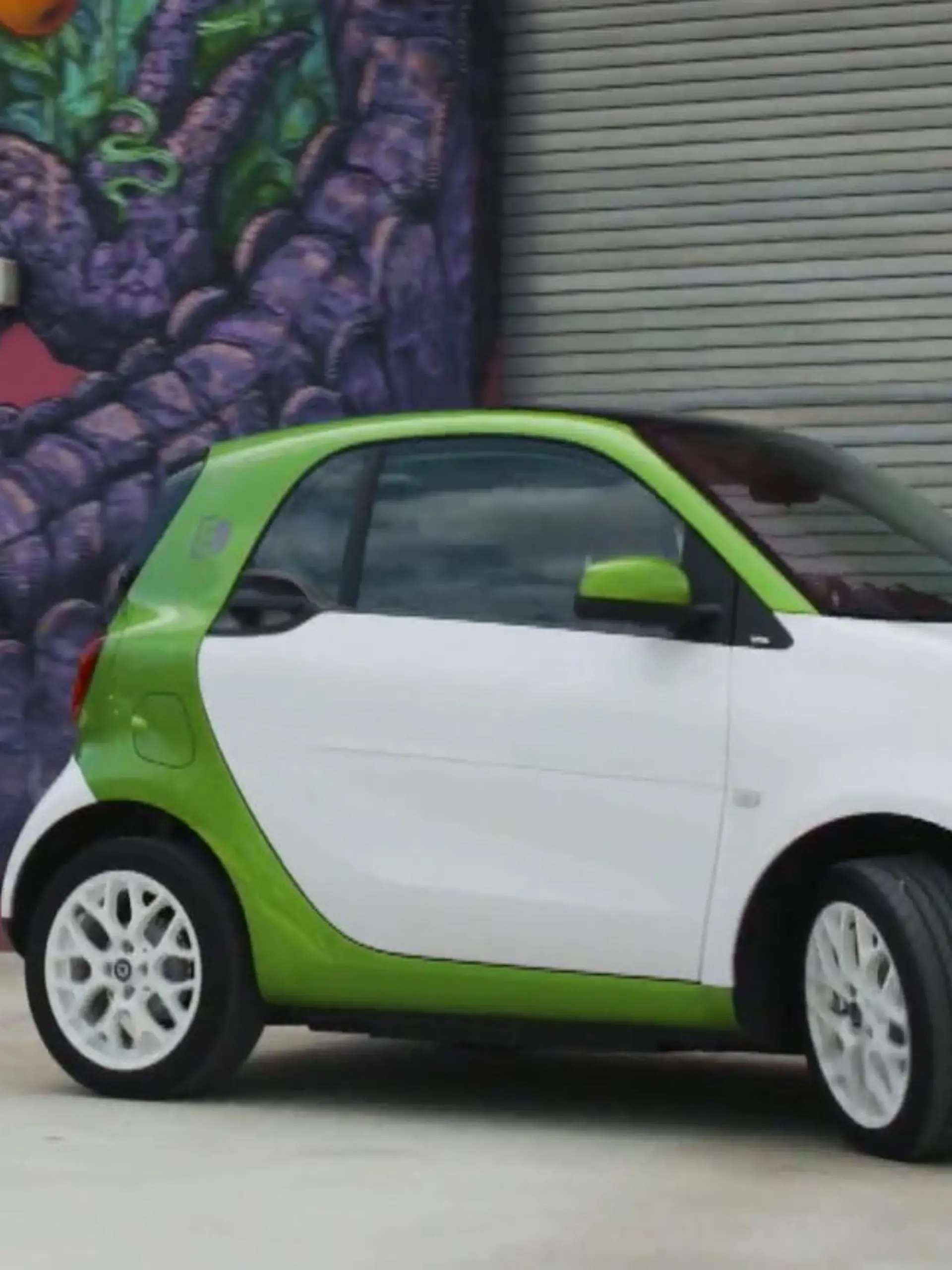 Bild zu: "E-Auto leasen und über 1.000 verdienen"