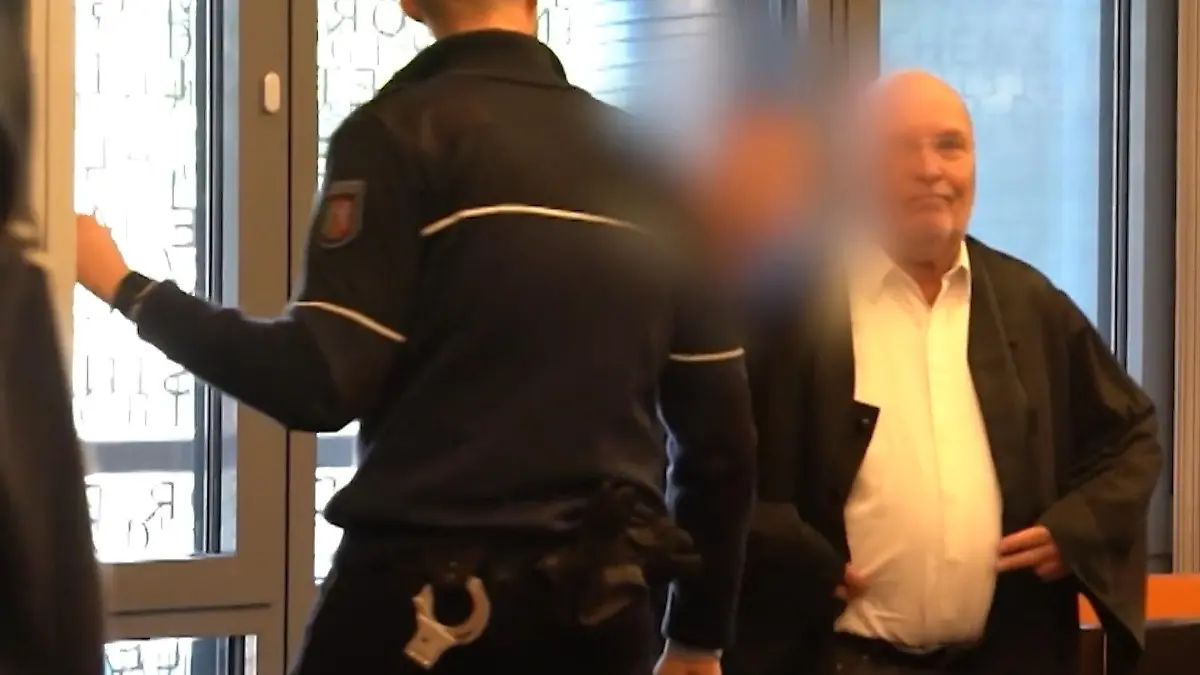Prozess vor dem Landgericht Wuppertal gegen den einschlägig vorbestraften Sexualstraftäter Oliver B.