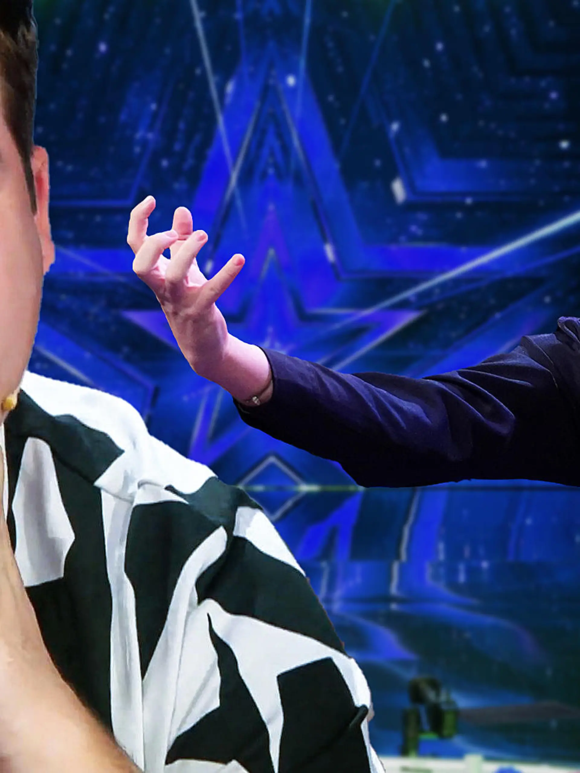 Chris Tall bricht bei "Das Supertalent" 2020 beim Auftritt von Rafael-Evitan Grombelka in Tränen aus.