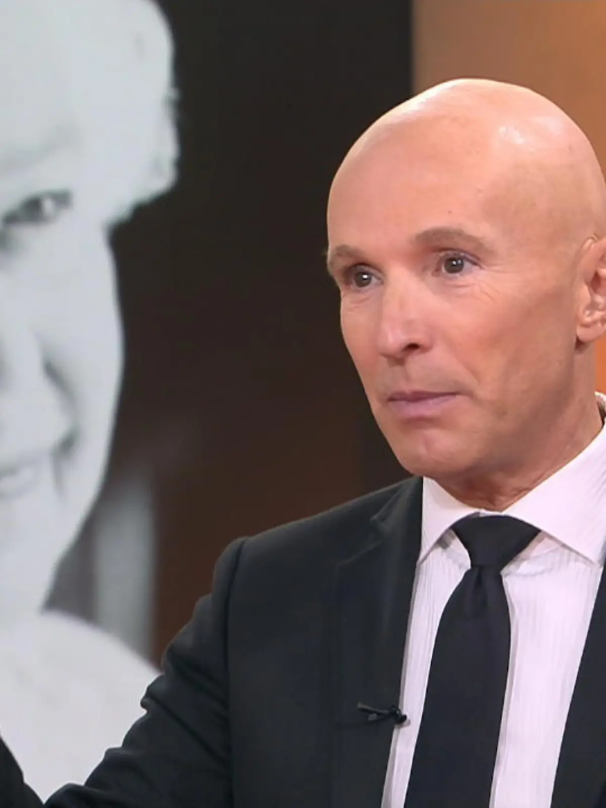 RTL-Adelsexperte Michael Begasse erklärt, wie die private Beisetzung von Queen Elizabeth ablaufen wird.