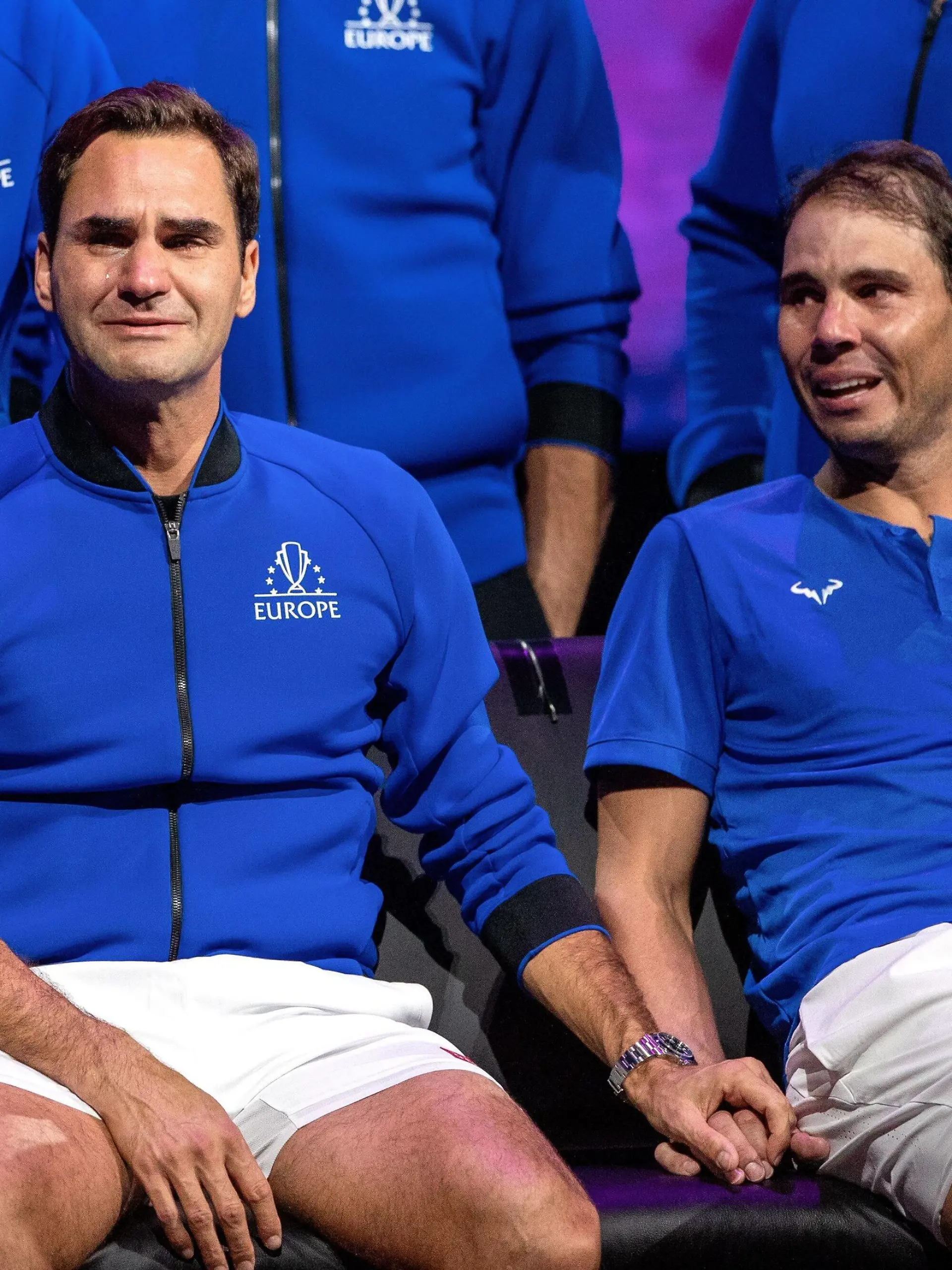 Mandatory Credit: Photo by Ella Ling/Shutterstock 13413997fl Roger Federer and Rafael Nadal of Team Europe emotional, holding hands, watching a video montage after their Men s Doubles match, the final match of Federer s career Laver Cup, Tennis Tournament, Day One, 02 Arena, London, UK - 23 Sep 2022 Laver Cup, Tennis Tournament, Day One, 02 Arena, London, UK - 23 Sep 2022 PUBLICATIONxINxGERxSUIxAUTXHUNxGRExMLTxCYPxROMxBULxUAExKSAxONLY Copyright: xEllaxLing/Shutterstockx 13413997fl