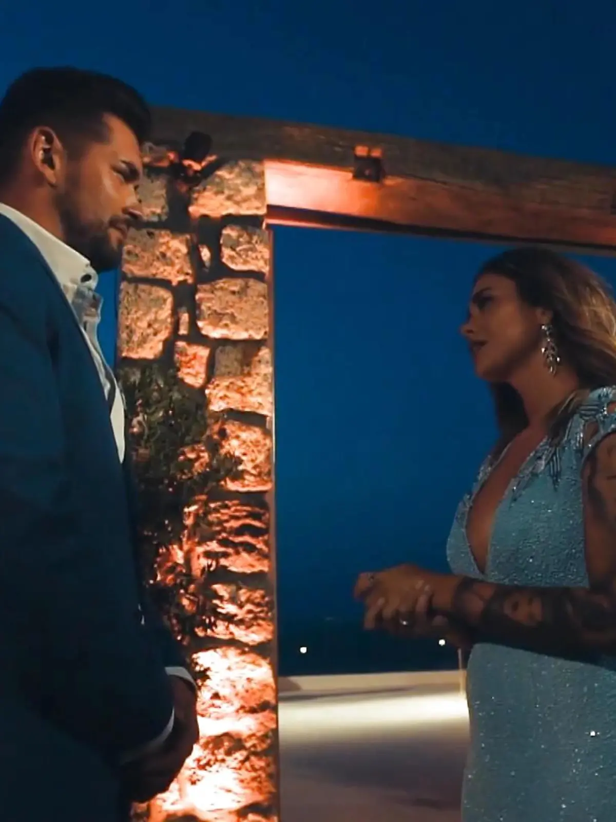 Melissa und Ioannis verabschieden sich voneinander