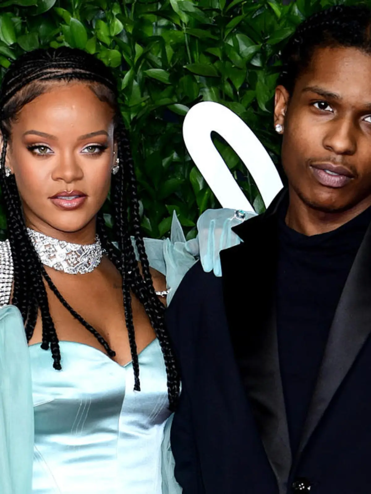 Rihanna und A$AP Rocky bei den "Fashion Awards 2019" in London.