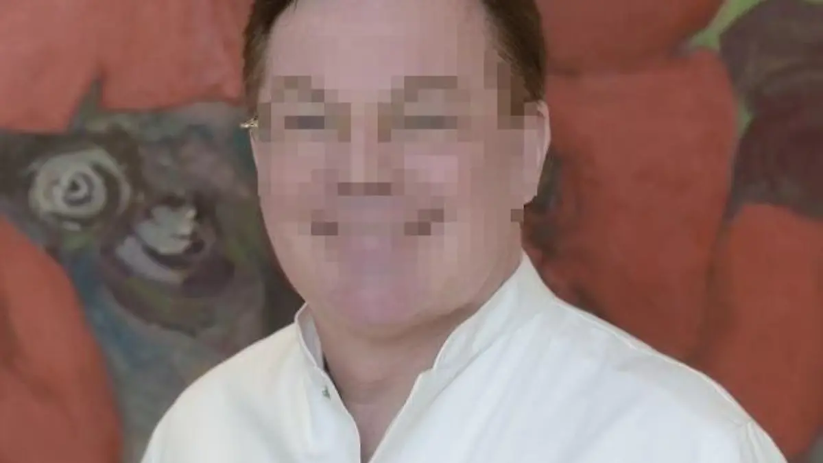 Er wollte einen Kurzurlaub in der Türkei machen, jetzt darf er nicht mehr nach Hause: Der 63-jährige Zahnarzt aus Wuppertal wartet in Antalya auf seinen Prozess.