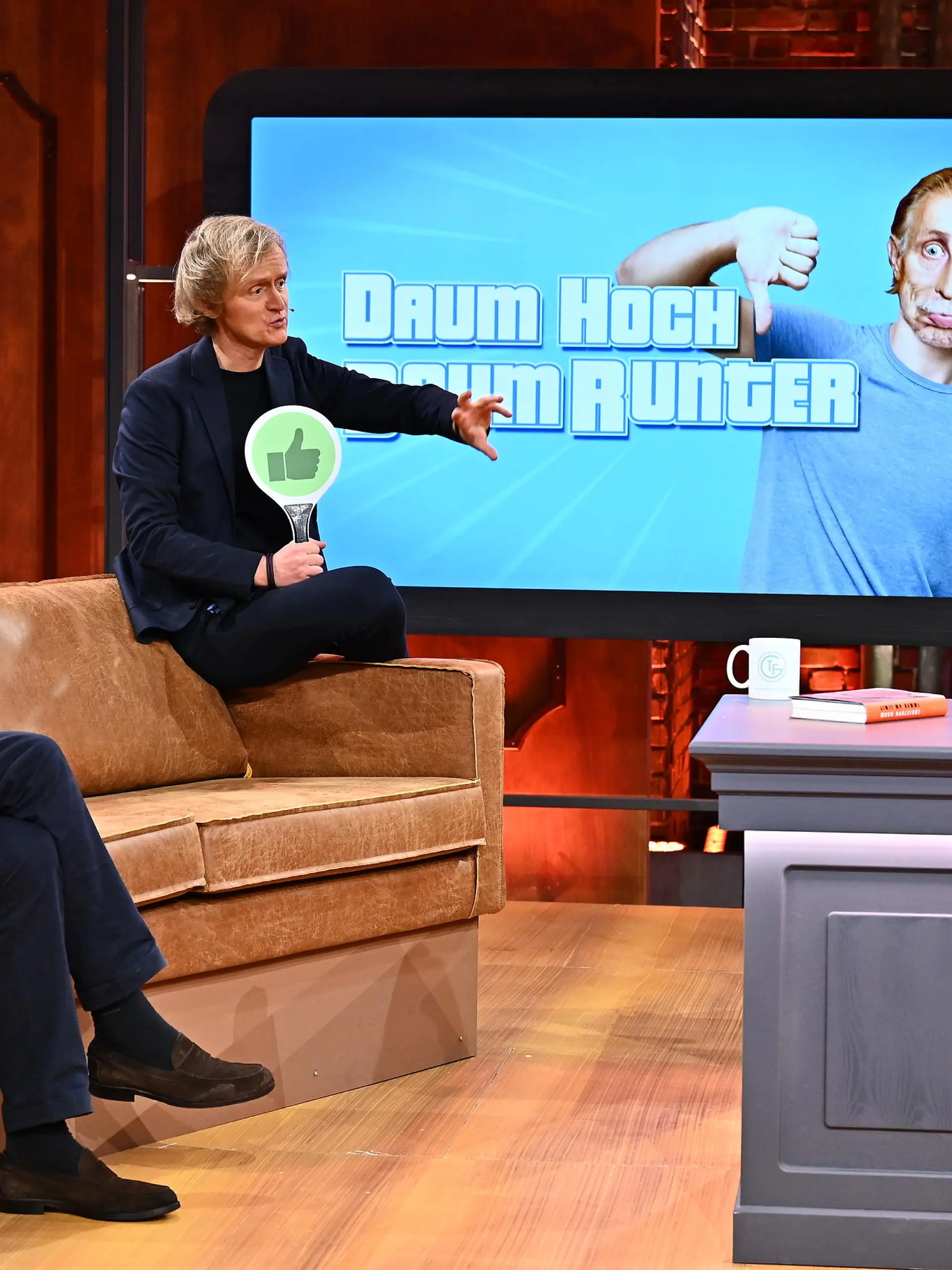 Tglich frisch gerstet
Aufzeichnung 08 vom 09.12.2020
Hoster: Nazan Eckes
Roaster: Pierre M. Krause
Gast. Christoph Daum
Foto: TV NOW / Willi Weber