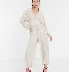 Plissierter Jumpsuit in Creme
