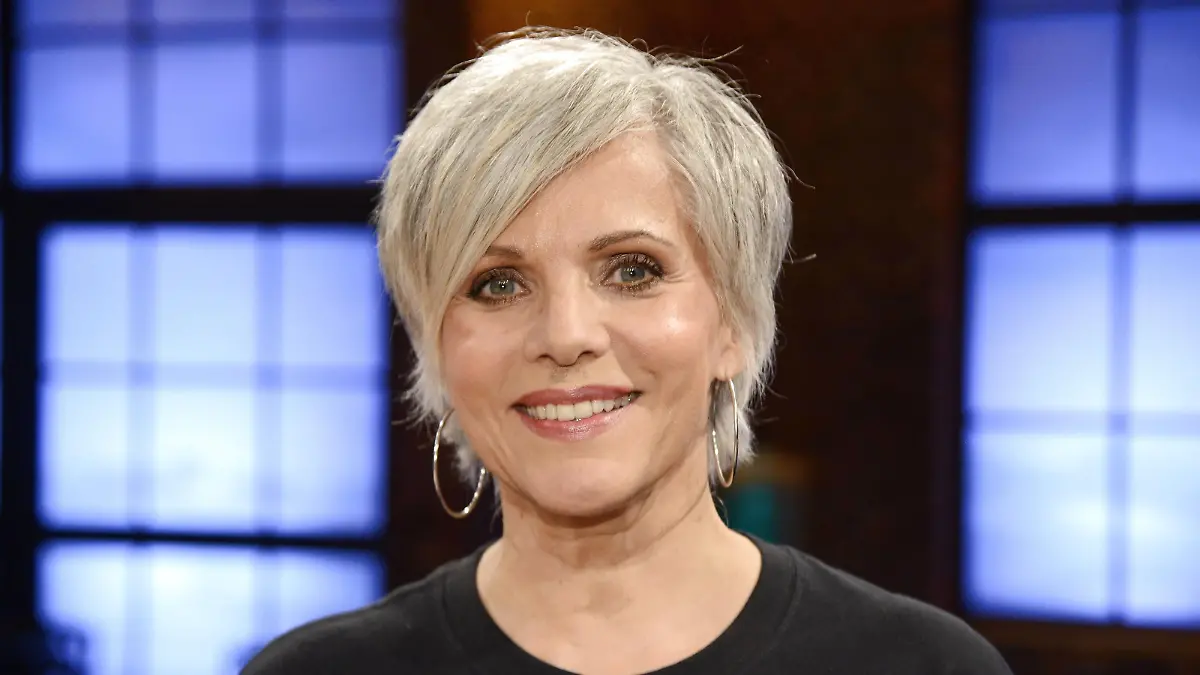 Birgit Schrowange bei der Aufzeichnung der WDR-Talkshow Kölner Treff im WDR Studio BS 2. Köln, 15.09.2017 *** Birgit Schrowange at the Recording the WDR Talk show Cologne Meeting in WDR Studio Bs 2 Cologne 15 09 2017 Foto:xJ.xKrickx/xFuturexImage