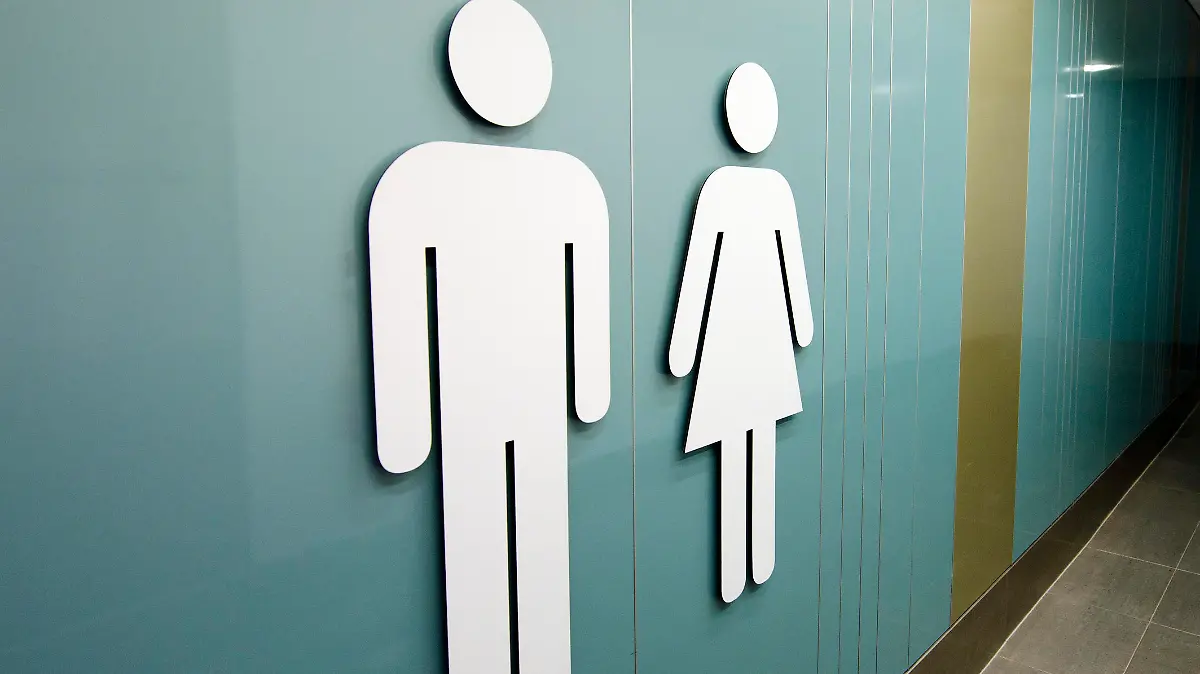 Men and women toilet signs.
