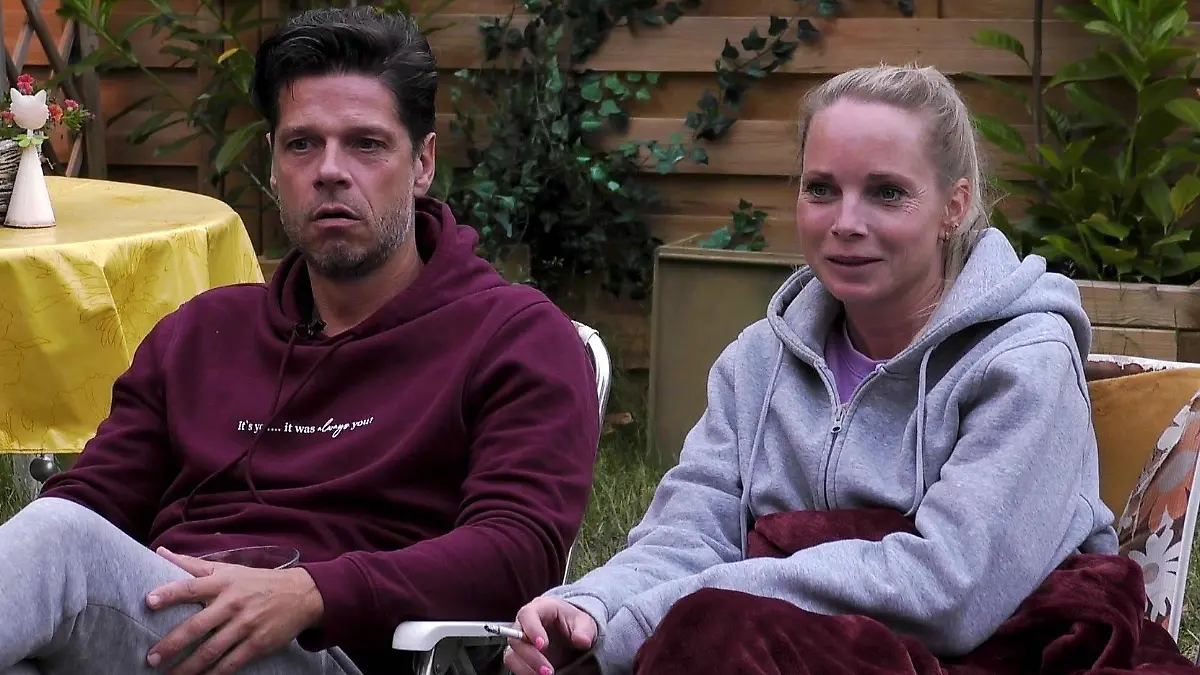 Promi-Nachschub im Sommerhaus: Stephen und Katharina Dürr machen große Augen