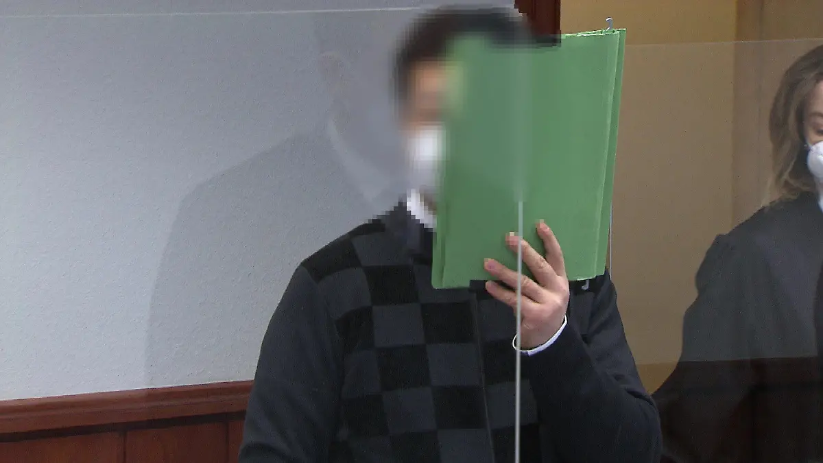 Ein 48-jähriger Restaurantbetreiber steht vor dem Amtsgericht Hannover, weil er mit einer Software Steuern hinterzogen haben soll.