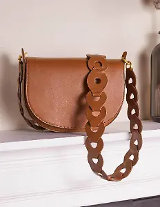 Umhängetasche mit Gliederdetail