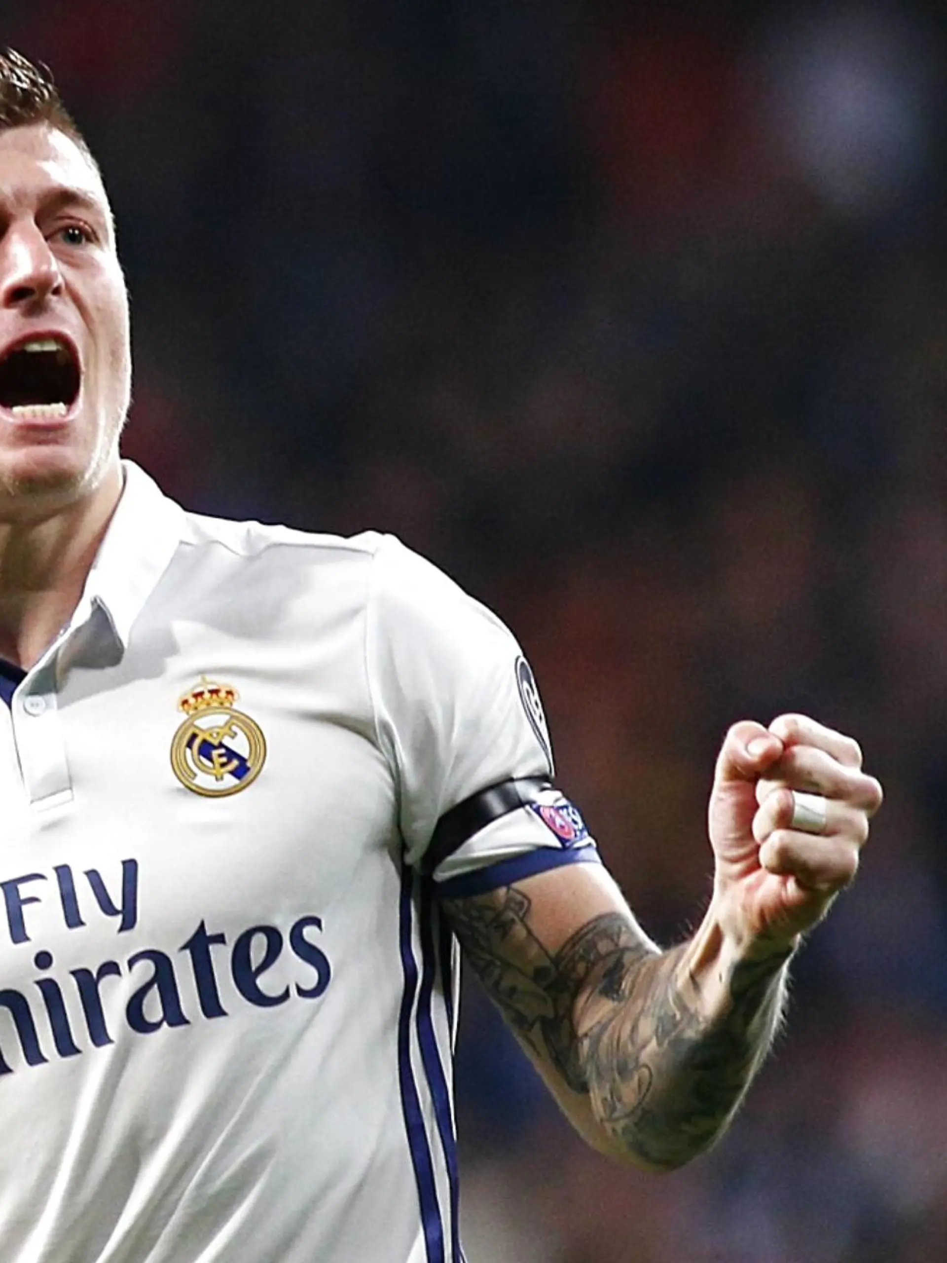  Bilder des Tages - SPORT Fußball, CL, Real Madrid - SSC Neapel 3:1 Madrid, Spain. February 15, 2017: Toni Kross midfield from Real Madrid CF, celebrating after scoring during the UEFA Champions League round of 16/ 1st leg agains SSC Napoli at the Santiago Bernabeu stadium. Photo: Ivan Abanades Medina. PUBLICATIONxINxGERxSUIxAUTxHUNxONLY xIvanxAbanadesxMedinax xRealxMadridxCFx-xSSCxNapolixUEFAxChampionsxLeaguex