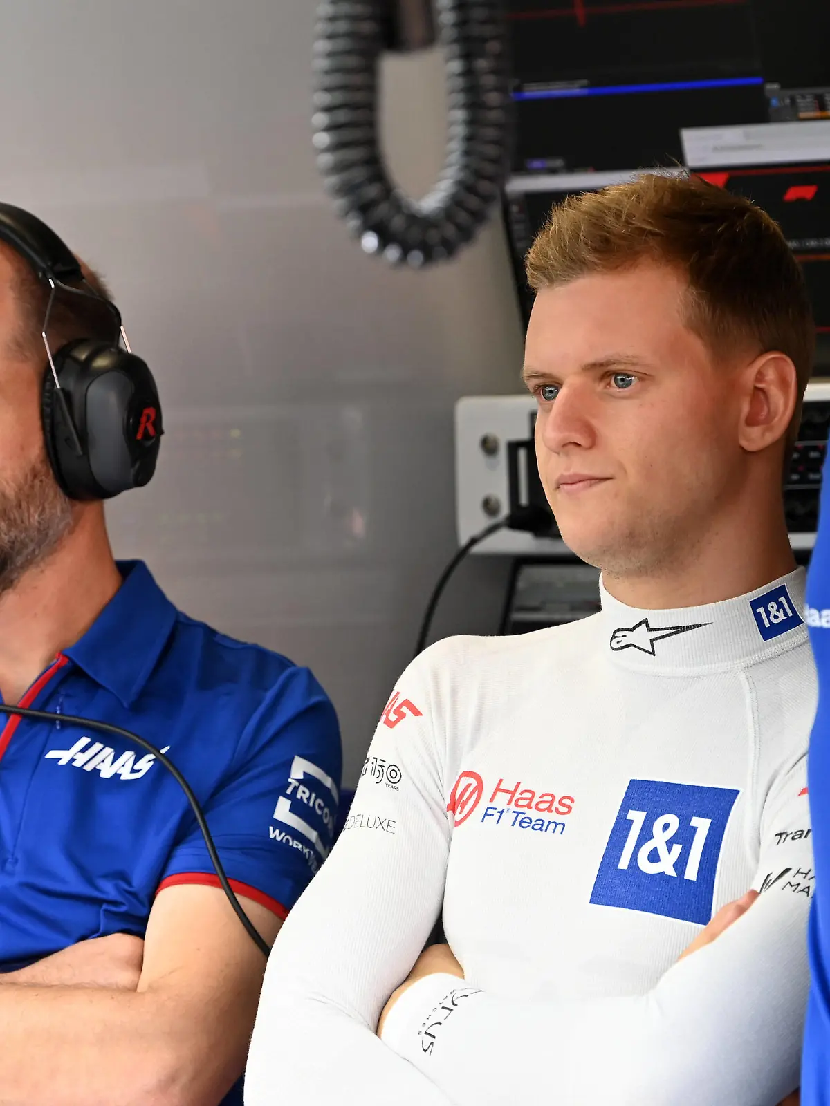  Formula 1 2022: Dutch GP CIRCUIT ZANDVOORT, NETHERLANDS - SEPTEMBER 03: Mick Schumacher, Haas F1 Team, in the garage during the Dutch GP at Circuit Zandvoort on Saturday September 03, 2022 in North Holland, Netherlands. Photo by Mark Sutton / Sutton Images Images PUBLICATIONxINxGERxSUIxAUTxHUNxONLY GP2215_105248MS1_9049