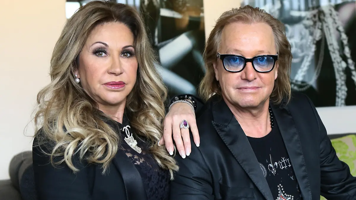 Robert and Carmen Geiss aka "The Geissens" during an Interview to their new TV-Gameshow "Spiel die Geissens untern Tisch" (RTL2) in Hamburg
<P>
Pictured: Robert Geiss and Carmen Geiss
<B>Ref: SPL1642581  160118  </B><BR/>
Picture by: Splash News<BR/>
</P><P>
<B>Splash News and Pictures</B><BR/>
Los Angeles:	310-821-2666<BR/>
New York:	212-619-2666<BR/>
London:	870-934-2666<BR/>
photodesk@splashnews.com<BR/>
</P>