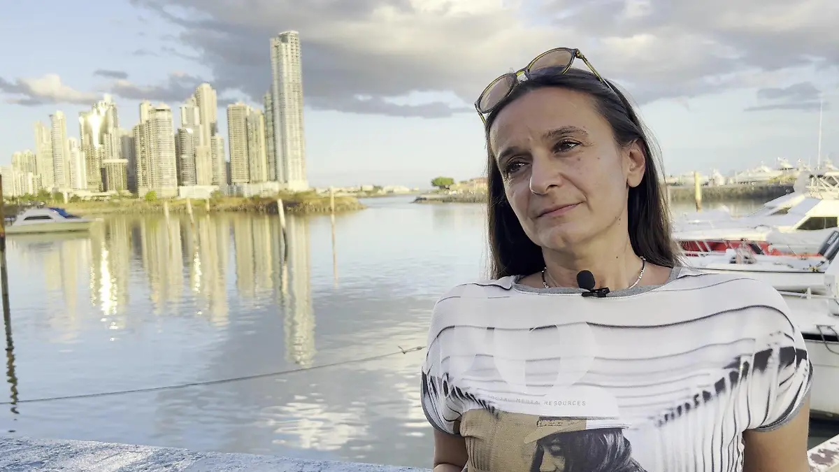 Melanie Brandauer, Raphaels Mutter in Panama