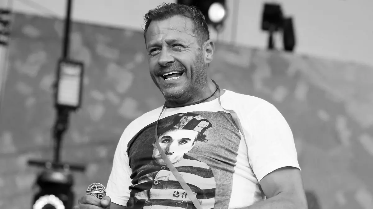 Willi Herren live auf der Sommerparty Hamburg Ole auf der Bahrenfelder Trabrennbahn. Hamburg, 02.09.2017 Foto:xH.xHartmannx/xFuturexImage

Willi Gentlemen Live on the Summer Party Hamburg Ole on the Litter boxes Harness racing Hamburg 02 09 2017 Photo Xh xHartmannx xFuturexImage  