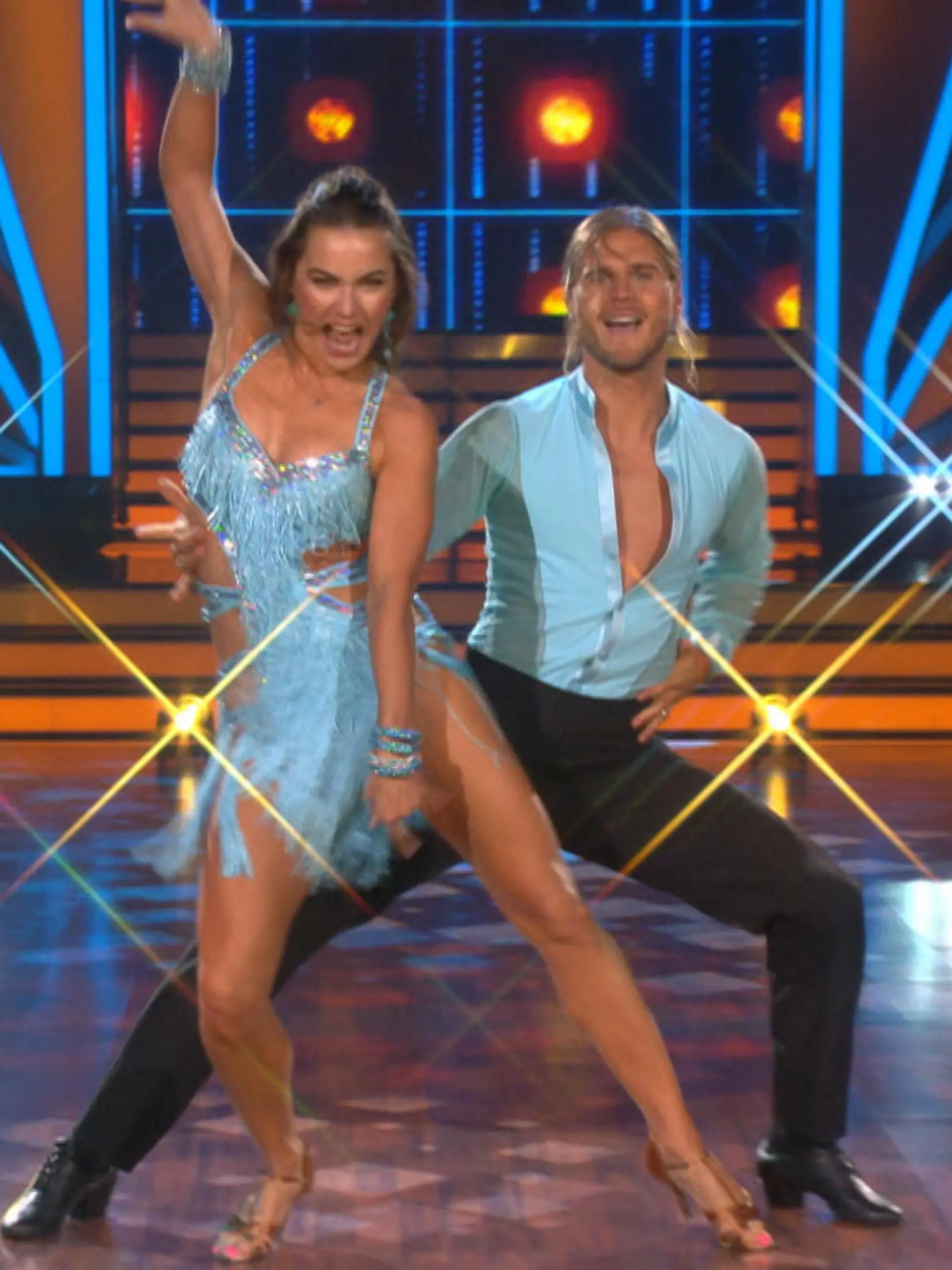 Rúrik Gíslason und Renata Lusin tanzen Cha Cha Cha bei „Let's Dance“