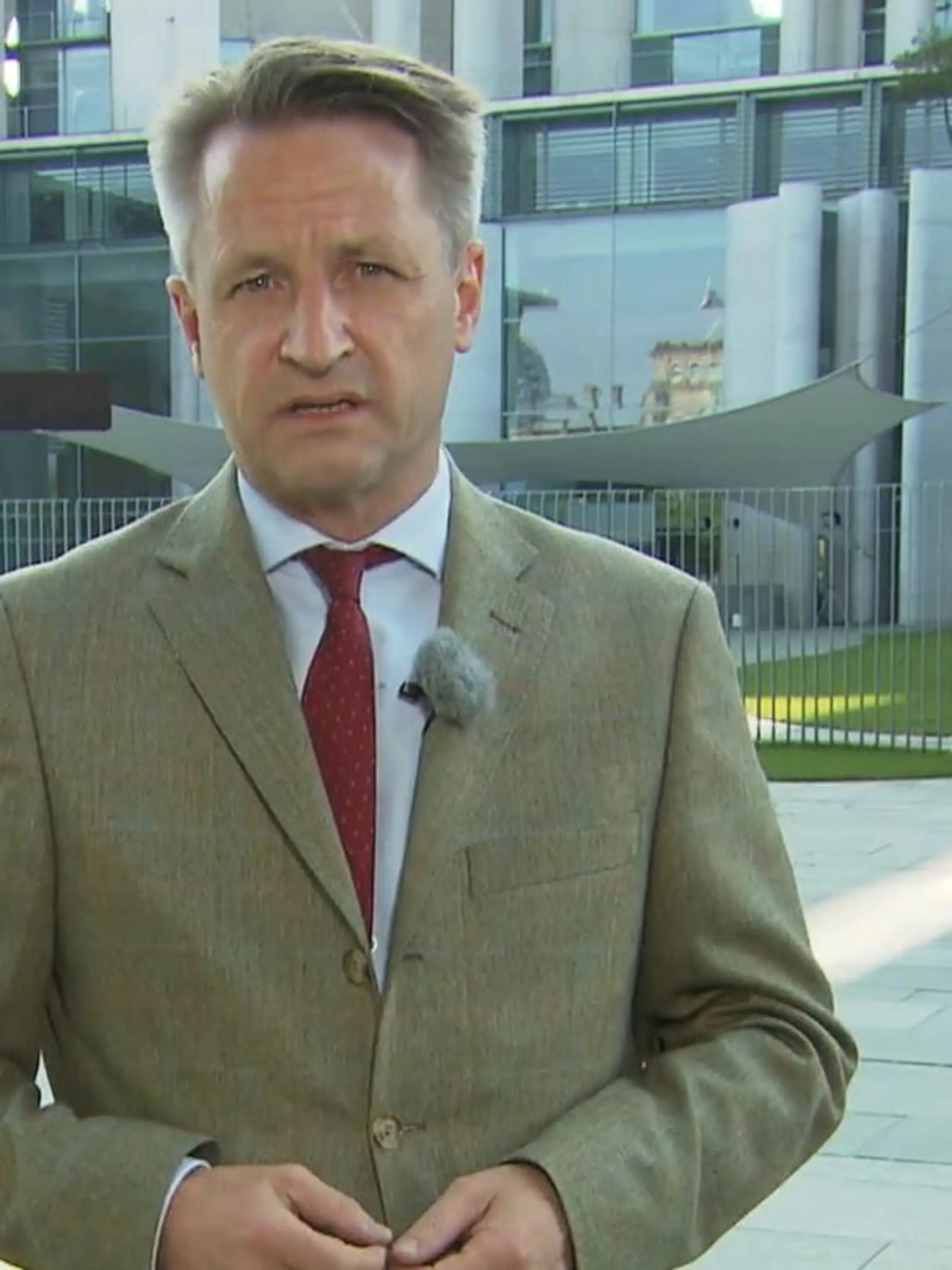 Bild zu: "Regierung drückt sich um die Wahrheit"
