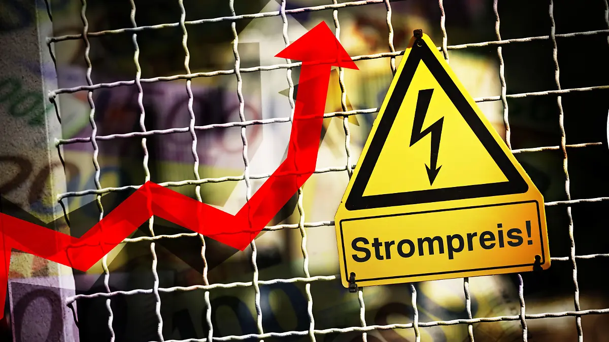Schild mit Strompfeil und der Aufschrift Strompreis / action press