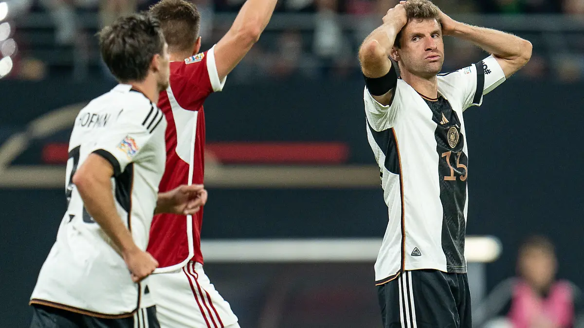Thomas Müller Deutschland, 13 hadert mit einer vergebenen Chance Deutschland/Germany vs. Ungarn/Hungary, Fussball, Nations League, DFB, 23.09.2022 DFB REGULATIONS PROHIBIT ANY USE OF PHOTOGRAPHS AS IMAGE SEQUENCES AND/OR QUASI-VIDEO Deutschland/Germany vs. Ungarn/Hungary, Fussball, Nations League, DFB, 23.09.2022 Leipzig *** Thomas Muller Germany, 13 struggles with a missed chance Germany Germany vs Hungary Hungary, football, Nations League, DFB, 23 09 2022 DFB REGULATES PROHIBIT ANY USE OF PHOTOGRAPHS AS IMAGE SEQUENCES AND OR QUASI VIDEO Germany Germany vs Hungary Hungary, football, Nations League, DFB, 23 09 2022 Leipzig Copyright: xEibner-Pressefoto/BahhoxKarax EP_EER