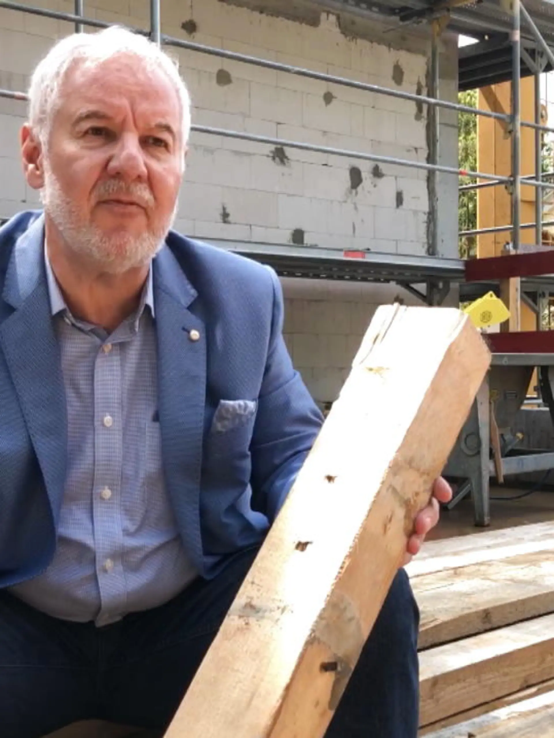 Bild zu: "Es reicht nicht einmal für Hausbau"