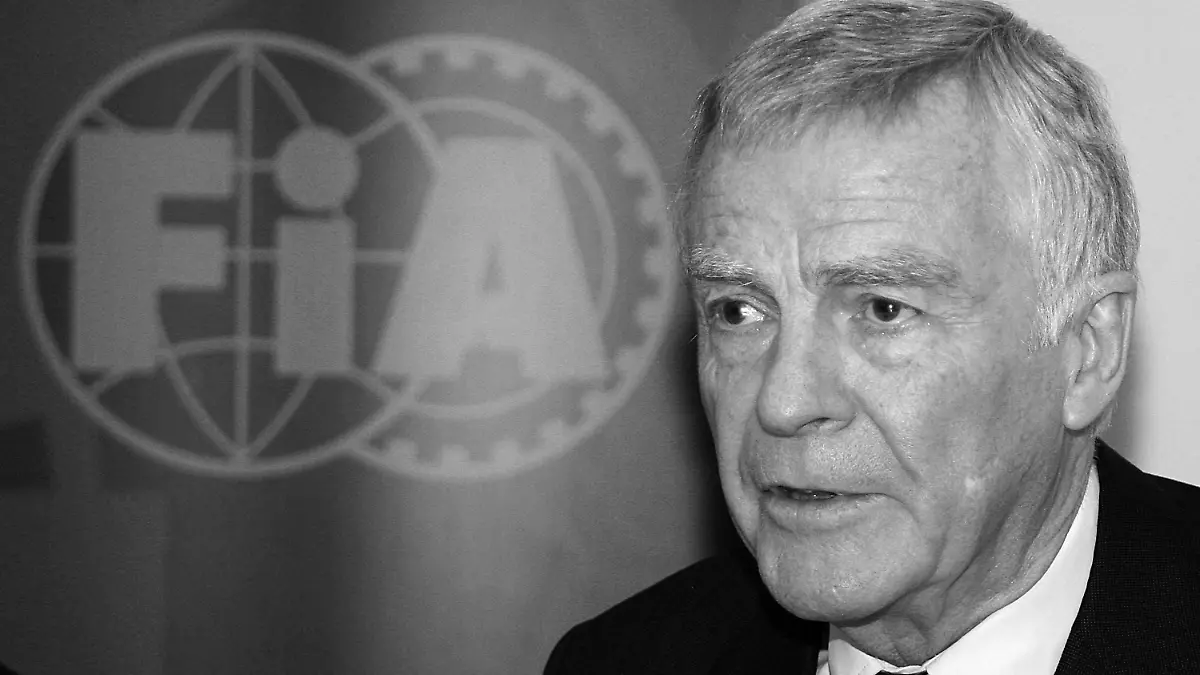 ARCHIV - International Automobile Federation (FIA) President Max Mosley attends a meeting with Formula One's governing body in Paris, France on 24 June 2009. EPA/GARETH WATKINS / POOL MAXPPP OUT (zu dpa-Interview: «Max Mosley» vom 03.04.2015) +++(c) dpa - Bildfunk+++