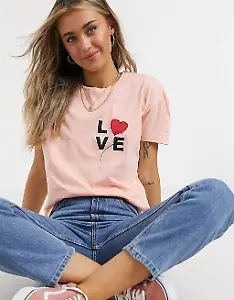 Wednesday's Girl – Legeres T-Shirt mit Love-Ballon-Print