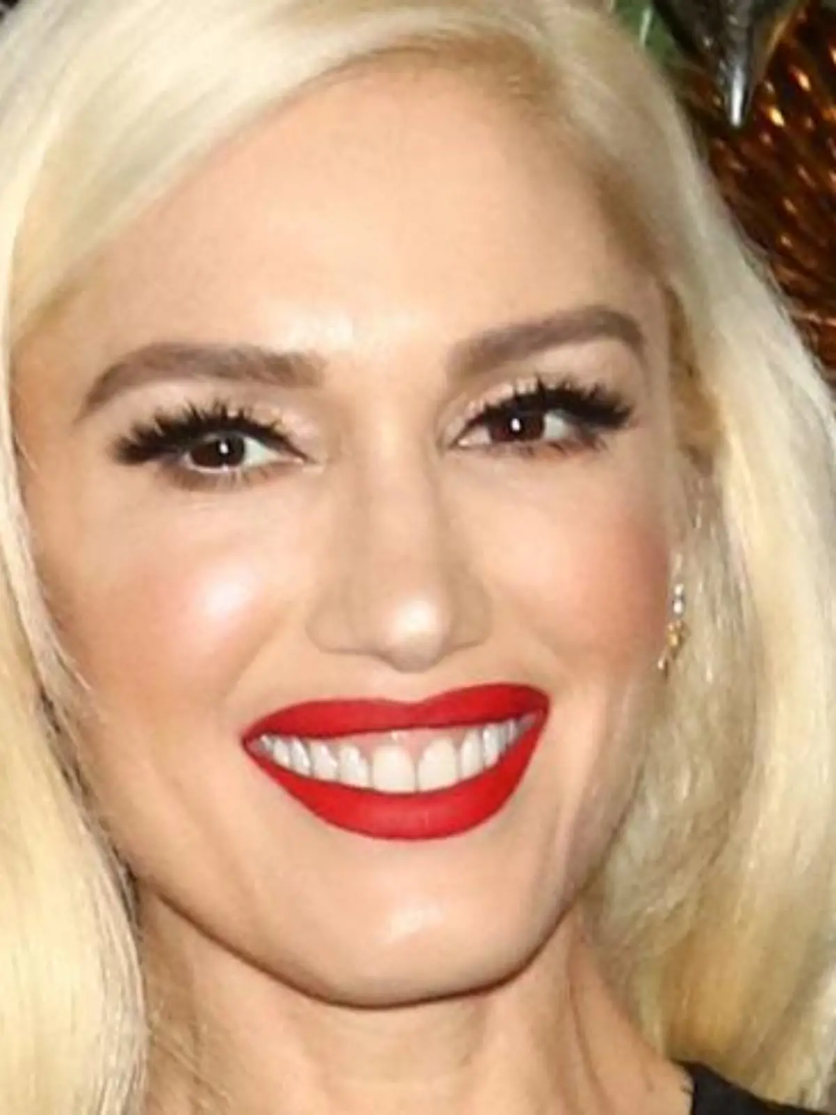Gwen Stefani Lights the Empire State Building - New York Gwen Stefani lights the Empire State Building to promote the holiday light show in New York. PUBLICATIONxINxGERxSUIxAUTxONLY Copyright: xPBGx 33816925  
