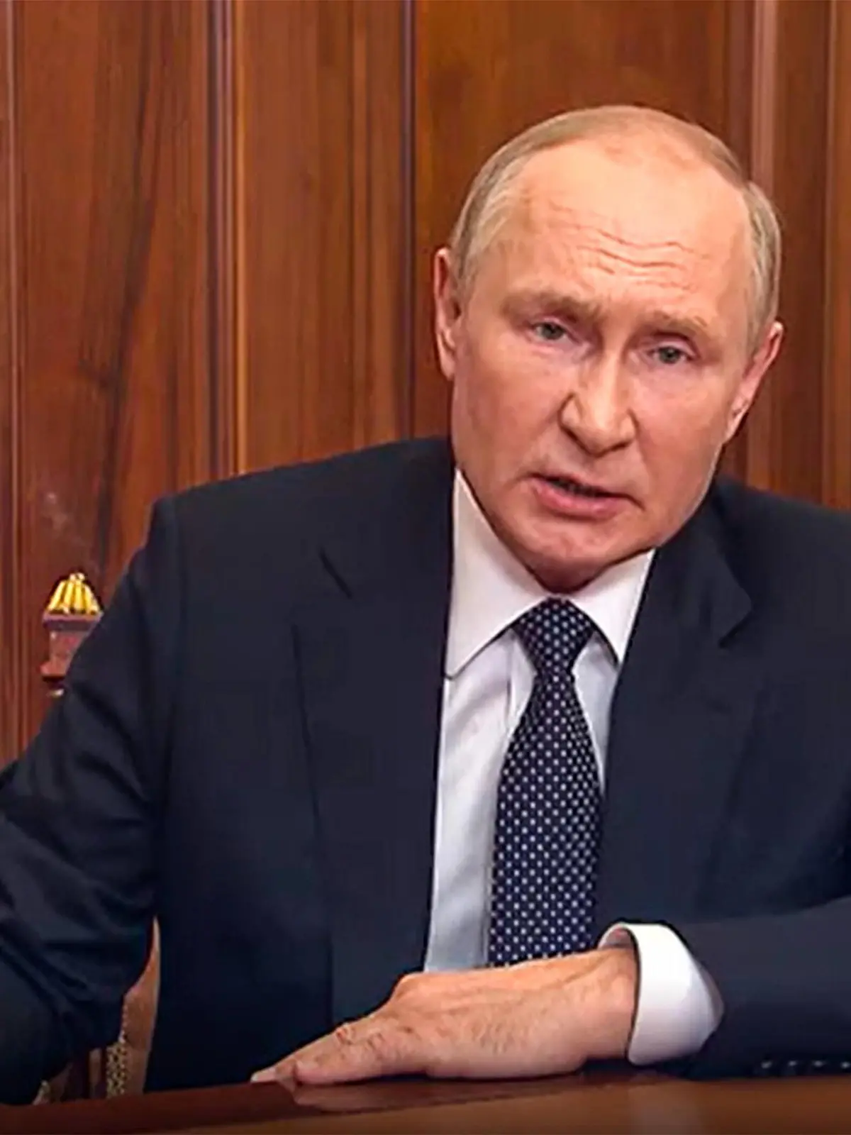  MOSCOW, RUSSIA - SEPTEMBER 21, 2022: Russia s President Vladimir Putin speaks during a televised address. President Putin announced partial military mobilization during the address. The Russian Armed Forces are carrying out a special military operation in Ukraine in response to requests from the leaders of the Donetsk People s Republic and Lugansk People s Republic for assistance. Video grab. Best quality available. Russian Presidential Press and Information Office/TASS A STILL IMAGE TAKEN FROM A VIDEO PUBLISHED BY THE OFFICIAL SITE OF THE RUSSIAN PRESIDENT www.kremlin.ru ON SEPTEMBER 21, 2022 PUBLICATIONxINxGERxAUTxONLY TS14311A