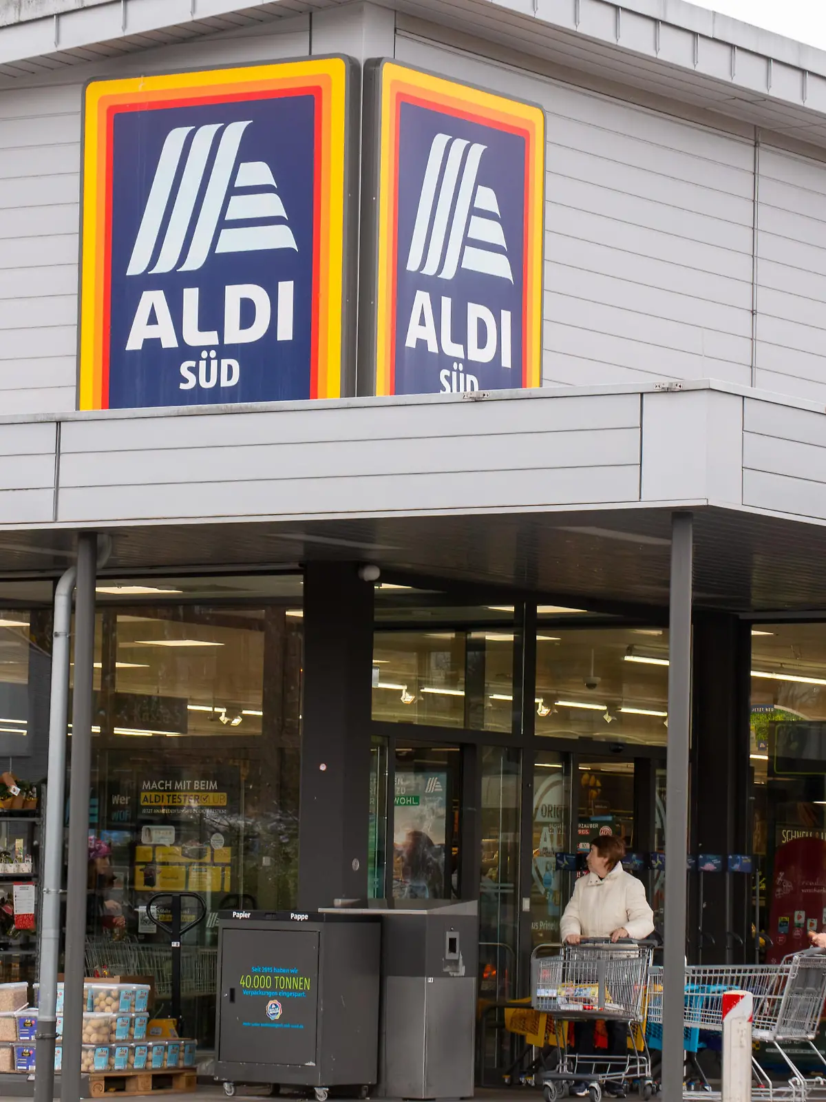 Filiale der Discount-Einzelhandelskette ALDI Süd in Ludwigshafen am Rhein