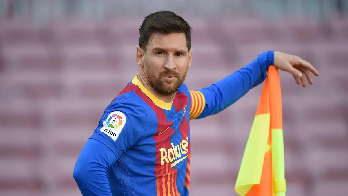 Mandatory Credit: Photo by Bagu Blanco/Pressinphoto/Shutterstock 11894532s Lionel Messi of FC Barcelona, Barca FC Barcelona v Atletico de Madrid, LaLiga Santander, date 35. Football, Camp Nou Stadium, Barcelona, Spain - 8 May 2021 EDITORIAL USE ONLY No use with unauthorised audio, video, data, fixture lists outside the EU, club/league logos or live services. Online in-match use limited to 45 images 15 in extra time. No use to emulate moving images. No use in betting, games or single club/league/player publications/services. FC Barcelona v Atletico de Madrid, LaLiga Santander, date 35. Football, Camp Nou Stadium, Barcelona, Spain - 8 May 2021 EDITORIAL USE ONLY No use with unauthorised audio, video, data, fixture lists outside the EU, club/league logos or live services. Online in-match use limited to 45 images 15 in extra time. No use to emulate moving images. No use in betting, games or PUBLICATIONxINxGERxSUIxAUTXHUNxGRExMLTxCYPxROMxBULxUAExKSAxONLY Copyright: xBaguxBlanco/Pressinphoto/Shutterstockx 11894532s