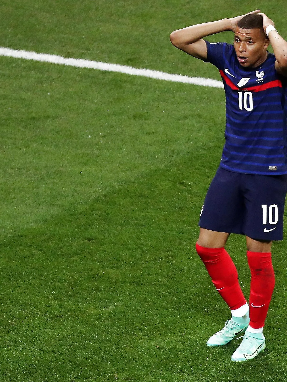  Mandatory Credit: Photo by Paul Greenwood/BPI/Shutterstock 12172325ao Kylian Mbappe of France shows a look of dejection after missing a chance to score France v Switzerland, UEFA European Championship, EM, Europameisterschaft 2020, Round of 16, Football, National Arena, Bucharest, Romania - 28 June 2021 France v Switzerland, UEFA European Championship 2020, Round of 16, Football, National Arena, Bucharest, Romania - 28 June 2021 PUBLICATIONxINxGERxSUIxAUTXHUNxGRExMLTxCYPxROMxBULxUAExKSAxONLY Copyright: xPaulxGreenwood/BPI/Shutterstockx 12172325ao