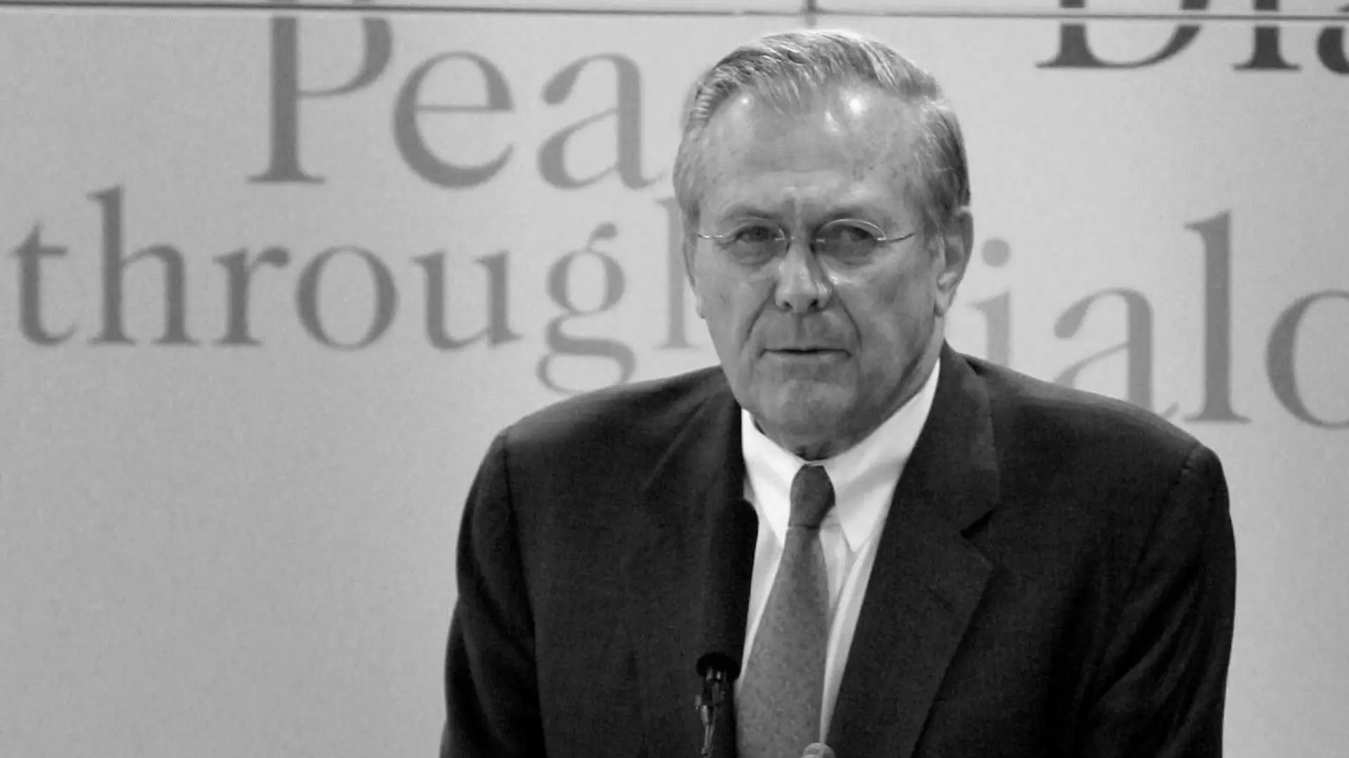 US-Verteidigungsminister Donald Rumsfeld hält auf der 42. Münchner Konferenz für Sicherheit am Samstag (04.02.2006) in München eine Rede (Handout). An der Konferenz nehmen Außen- und Verteidigungsminister aus über 40 Ländern teil. Foto: Sicherheitskonferenz/Sebastian Zwez dpa/lby +++(c) dpa - Bildfunk+++