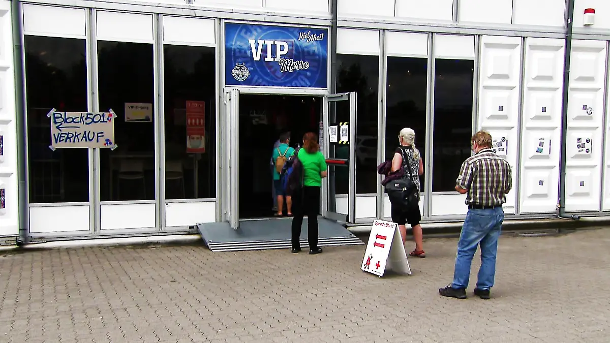 Im Holstein-Stadion in Kiel findet am Donnerstag und Freitag eine große Typisierungsaktion statt.