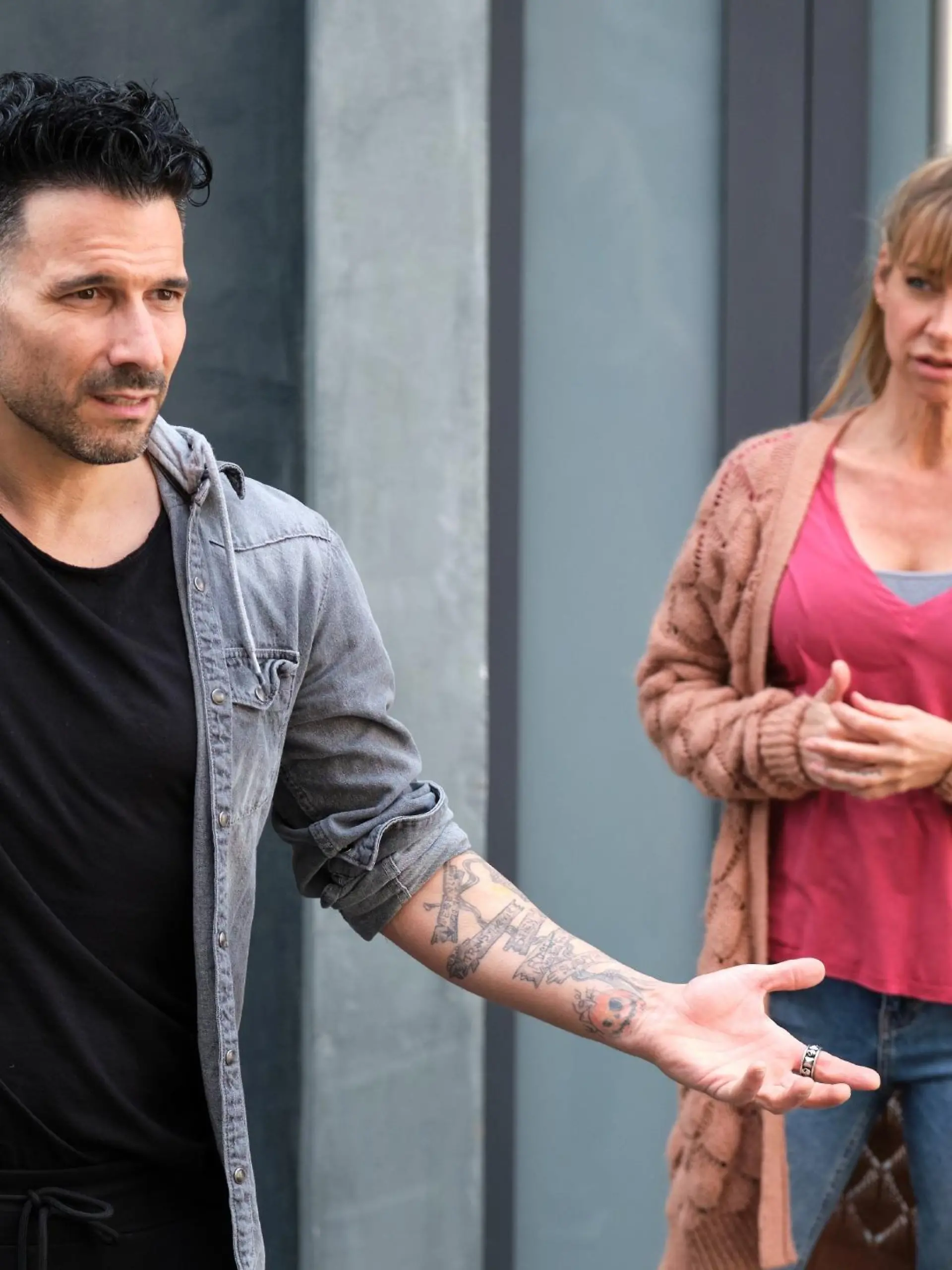Utes (Isabell Hertel) Freude über das lang ersehnte Zusammentreffen mit ihrem Jugendschwarm Marc Terenzi währt nur kurz. 

Die Verwendung des sendungsbezogenen Materials ist nur mit dem Hinweis und Verlinkung auf TVNOW gestattet.
