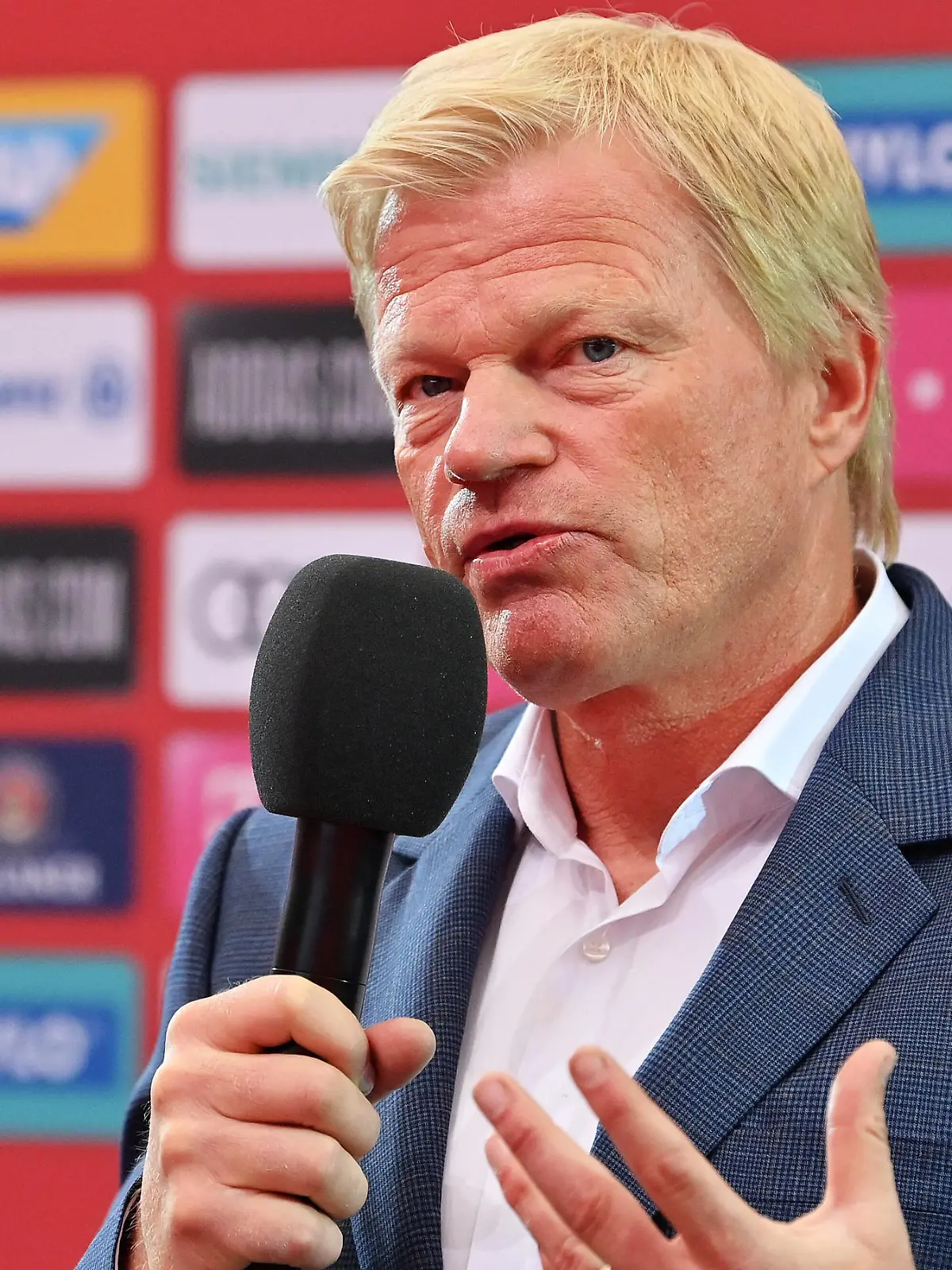 MUNICH, GERMANY - JULY 05: New CEO of FC Bayern Muenchen Oliver Kahn C and president of FC Bayern Muenchen Herbert Hainer R address a video press conference, PK, Pressekonferenz at Allianz Arena on July 05, 2021 in Munich, Germany. From July 1, 2021, former goalkeeper Oliver Kahn took over from Karl-Heinz Rummenigge as CEO of FC Bayern Muenchen Photo by Sebastian Widmann/Getty Images/Pool/Pressefoto Rudel FC Bayern Muenchen Press Conference *** MUNICH, GERMANY JULY 05 New CEO of FC Bayern Muenchen Oliver Kahn C and president of FC Bayern Muenchen Herbert Hainer R address a video press conference at Allianz Arena on July 05, 2021 in Munich, Germany From July 1, 2021, former goalkeeper Oliver Kahn took over from Karl Heinz Rummenigge as CEO of FC Bayern Muenchen Photo by Sebastian Widmann Getty Images Pool Pressefoto Rudel FC Bayern Muenchen Press Conference 775676184 
