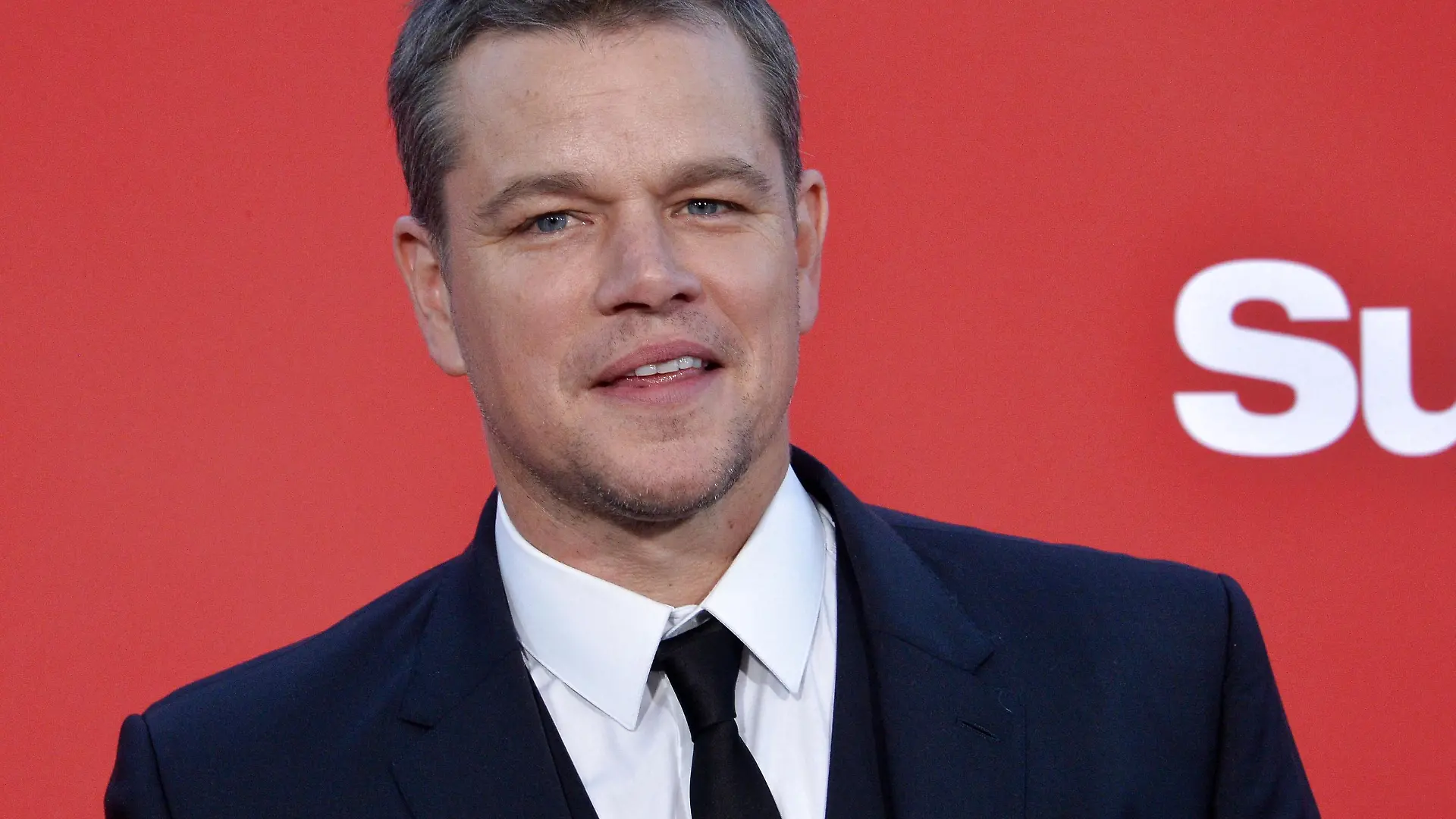 Cast member Matt Damon attends the premiere of the motion picture crime thriller Suburbicon at the Regency Village Theatre in the Westwood section of Los Angeles on October 22, 2017. Storyline: Suburbicon is a peaceful, idyllic suburban community with affordable homes and manicured lawnsÉthe perfect place to raise a family, and in the summer of 1959, the Lodge family is doing just that. But the tranquil surface masks a disturbing reality, as husband and father Gardner Lodge (Matt.Damon) must navigate the townÕs dark underbelly of betrayal, deceit, and violence. This is a tale of.very flawed people making very bad choices. This is Suburbicon. PUBLICATIONxINxGERxSUIxAUTxHUNxONLY LAP2017102238 JIMxRUYMEN
