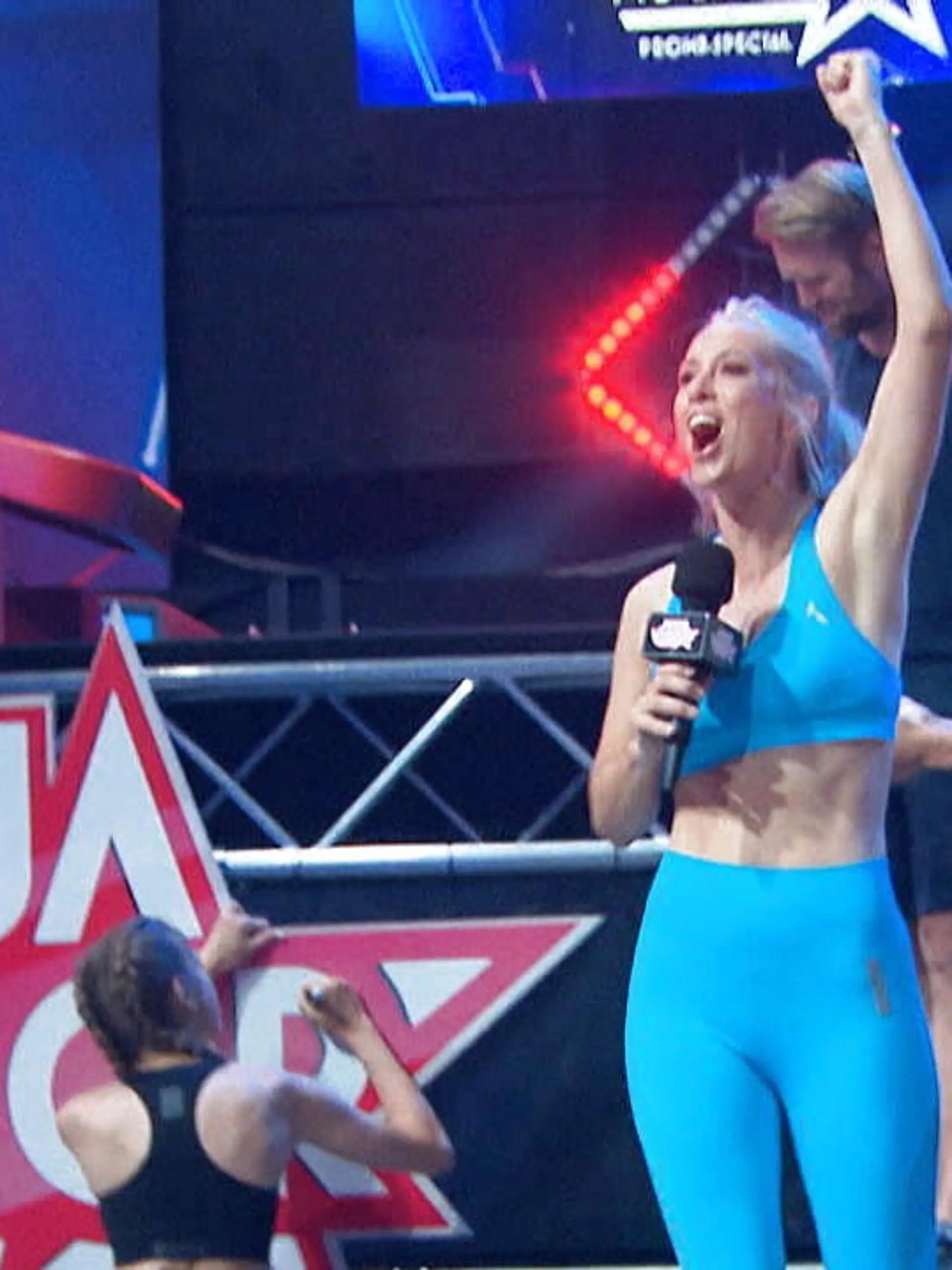 Angela Finger-Erben wagt sich mit vielen weiteren Promis für den guten Zweck in den „Ninja Warrior“-Parcours.