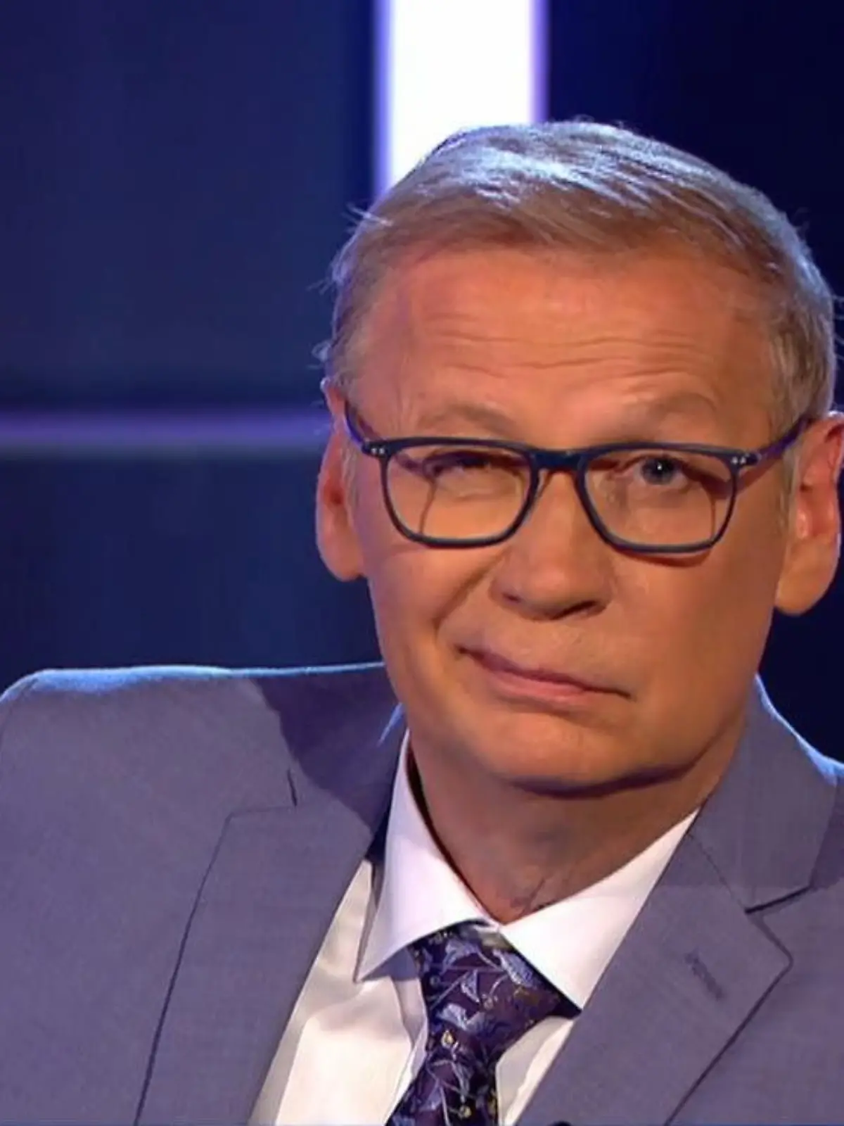 WWM-Moderator Günther Jauch entdeckt einen Fehler