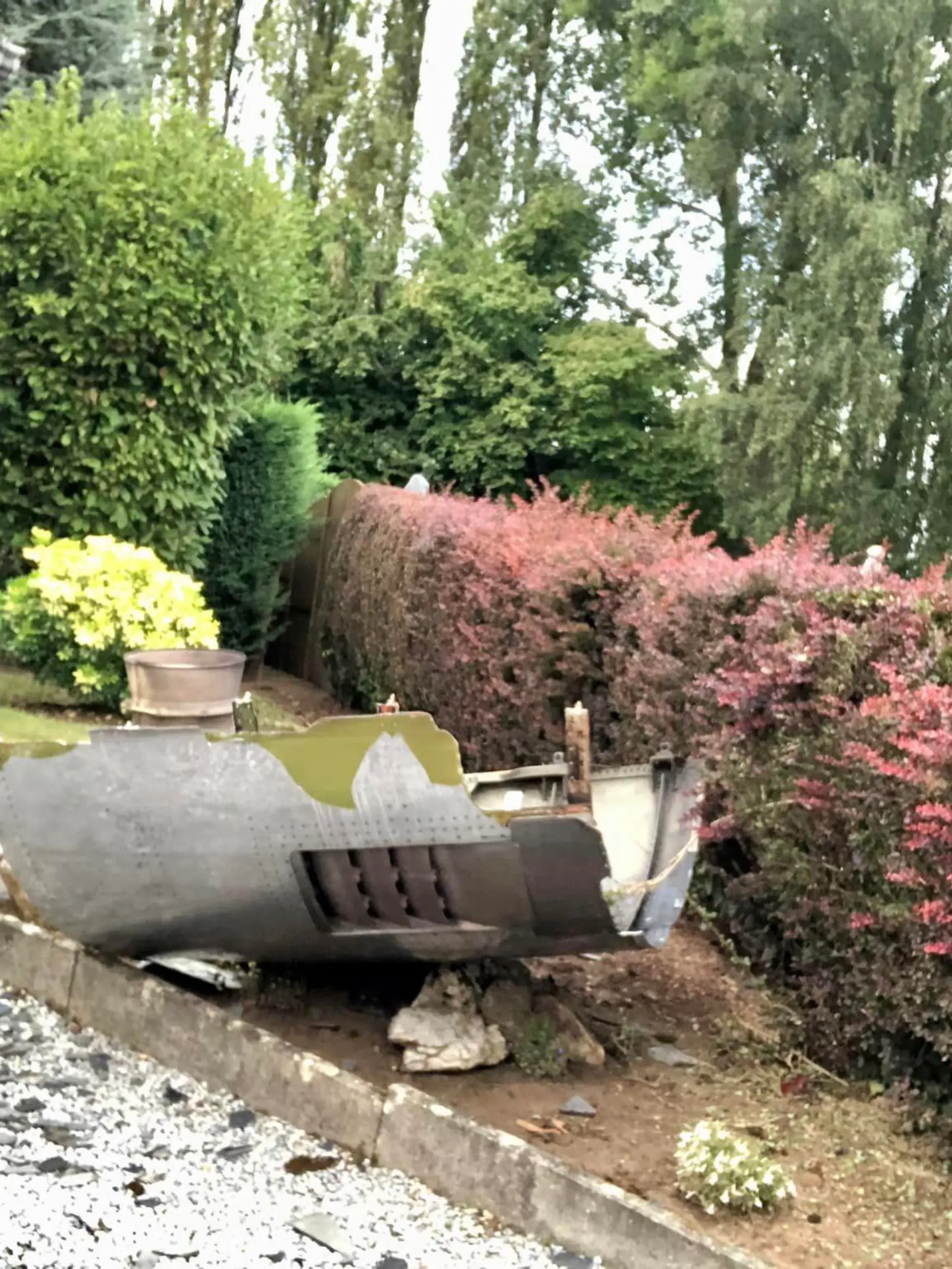 Flugzeugteil stürzt auf Wohnhaus Belgien
