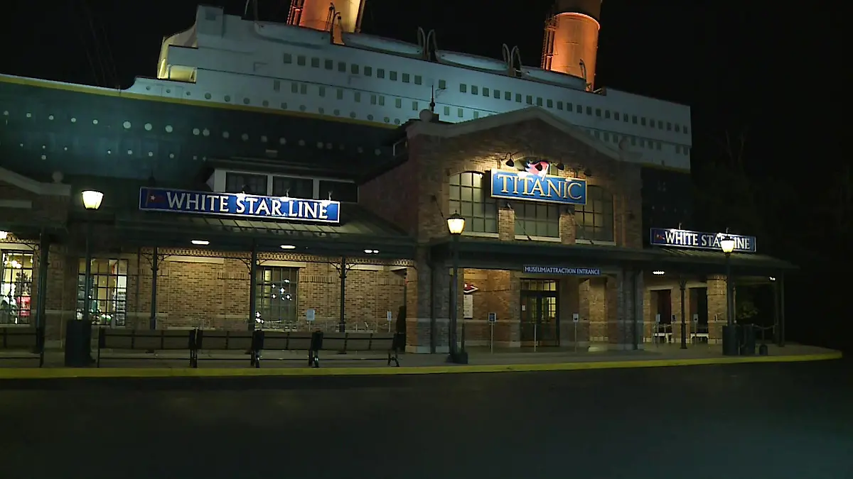 Eisberg in "Titanic"-Museum in den USA stürzt ein